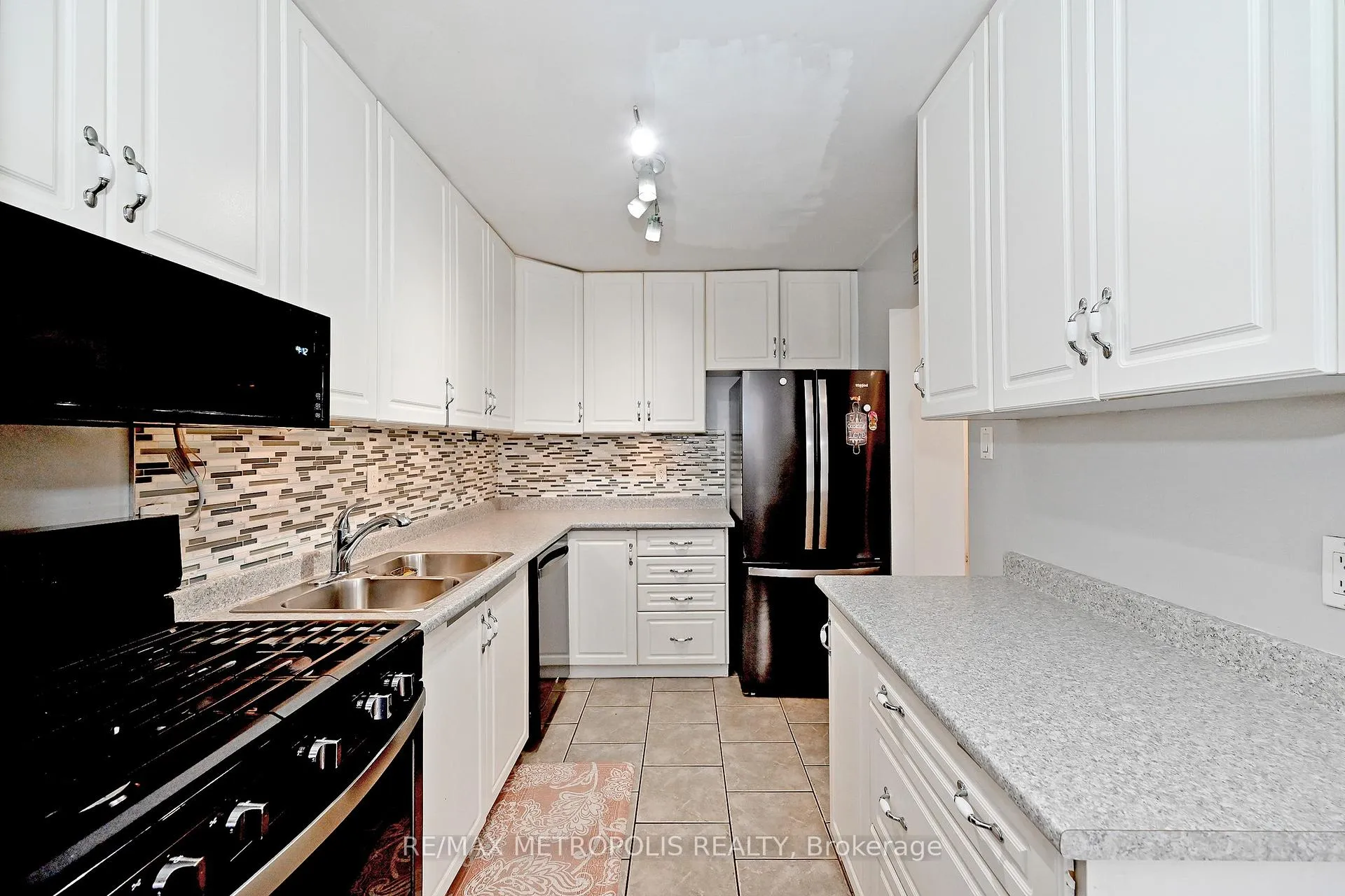 Photo 16 of Unit 83, 45 Hansen Road N, Brampton, Madoc — HOMEH