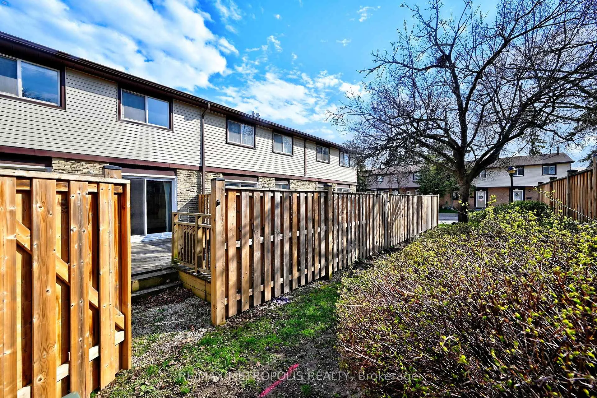 Photo 50 of Unit 83, 45 Hansen Road N, Brampton, Madoc — HOMEH