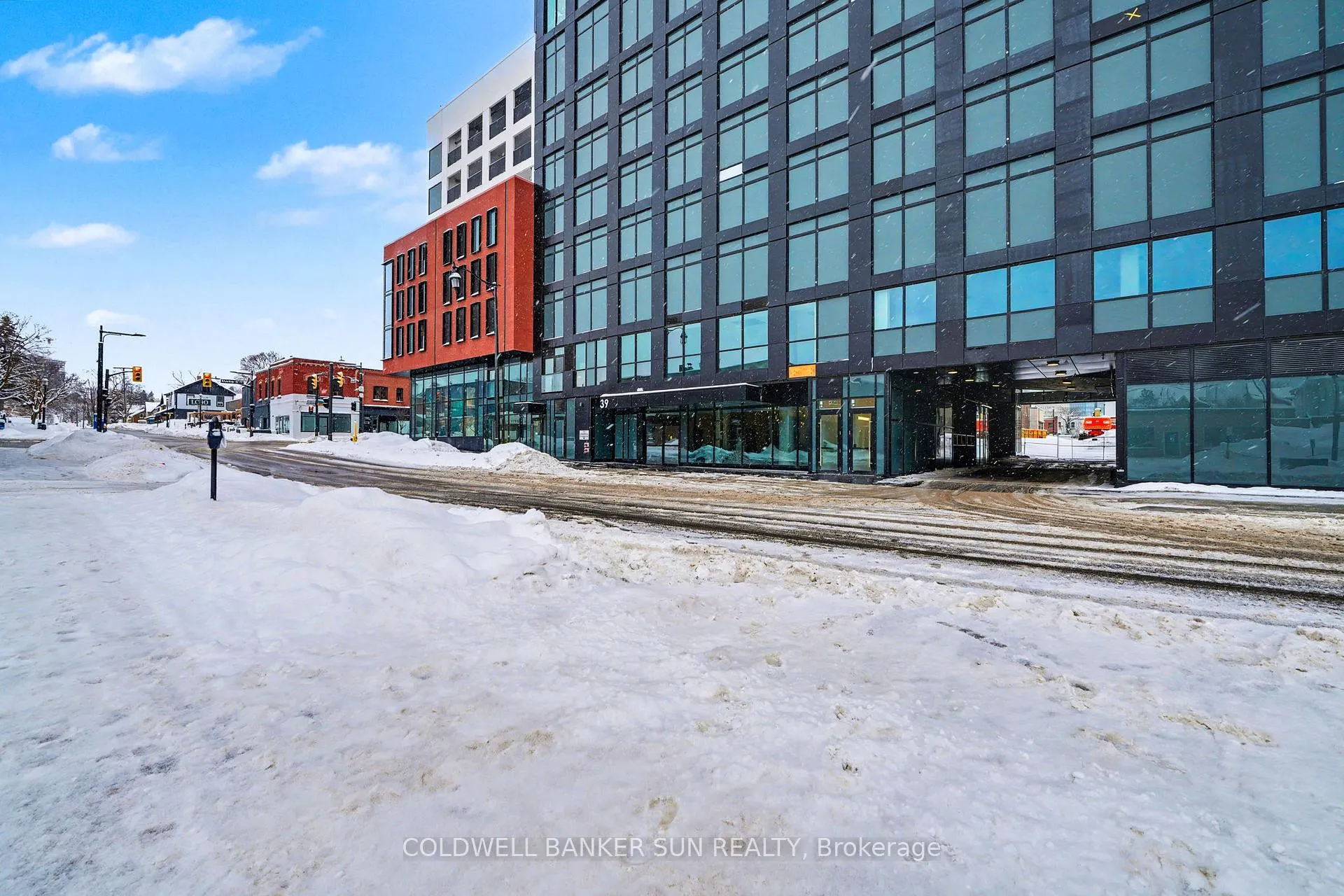 Photo 3 of Unit 2009, 39 Mary Street, Barrie, City Centre — HOMEH