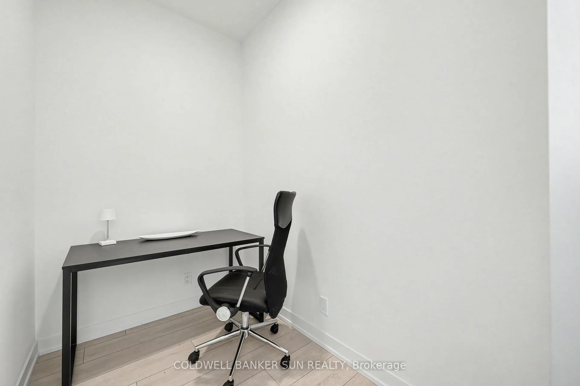 Photo 16 of Unit 2009, 39 Mary Street, Barrie, City Centre — HOMEH