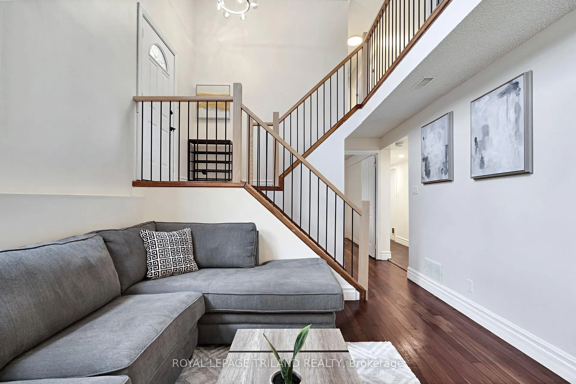 Photo 8 of 24 Beechmount Crescent, London, South X — HOMEH