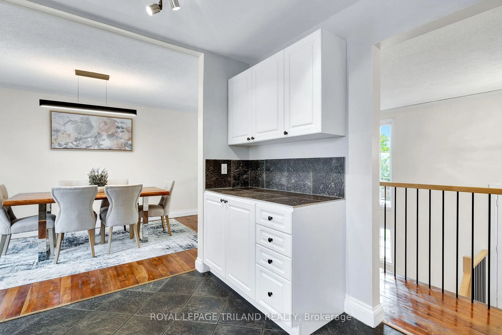Photo 18 of 24 Beechmount Crescent, London, South X — HOMEH