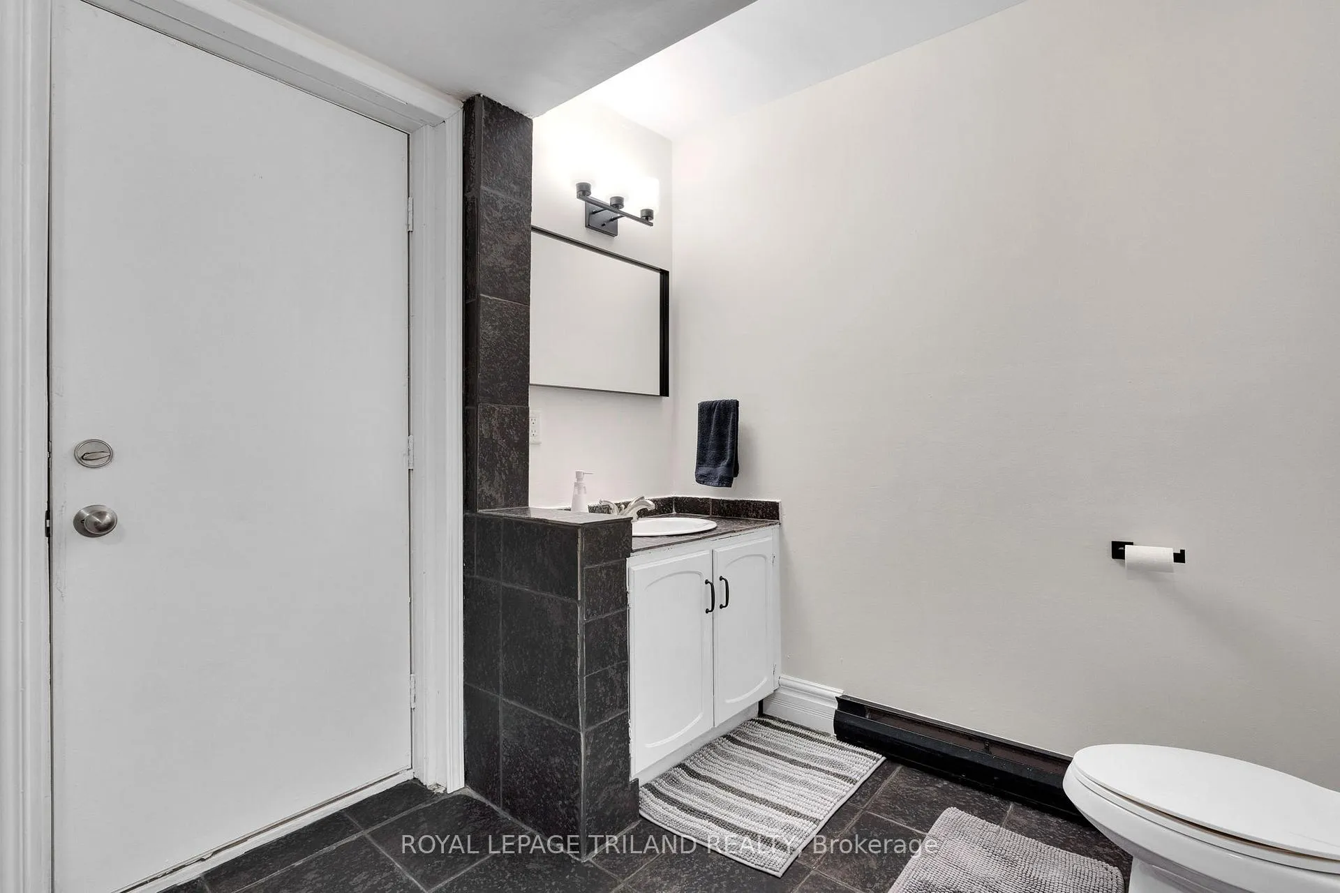 Photo 32 of 24 Beechmount Crescent, London, South X — HOMEH