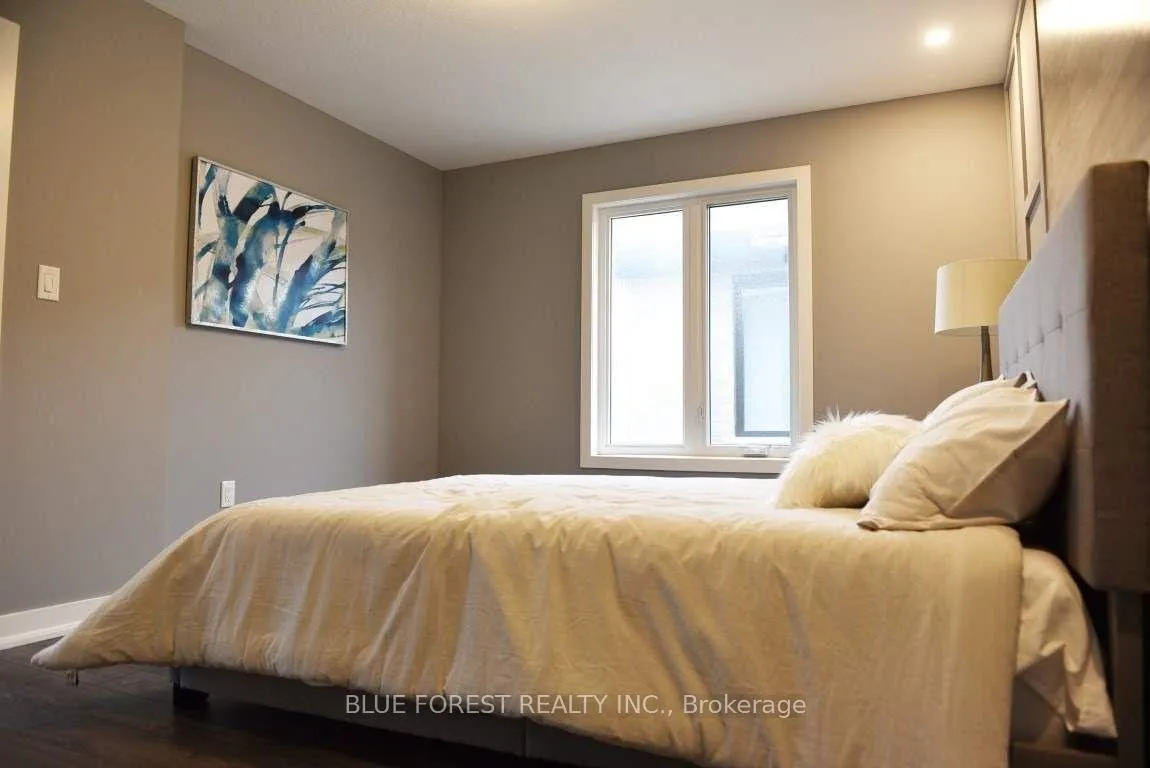 Photo 12 of Unit 933, 933 Manhattan Way, London, North M — HOMEH