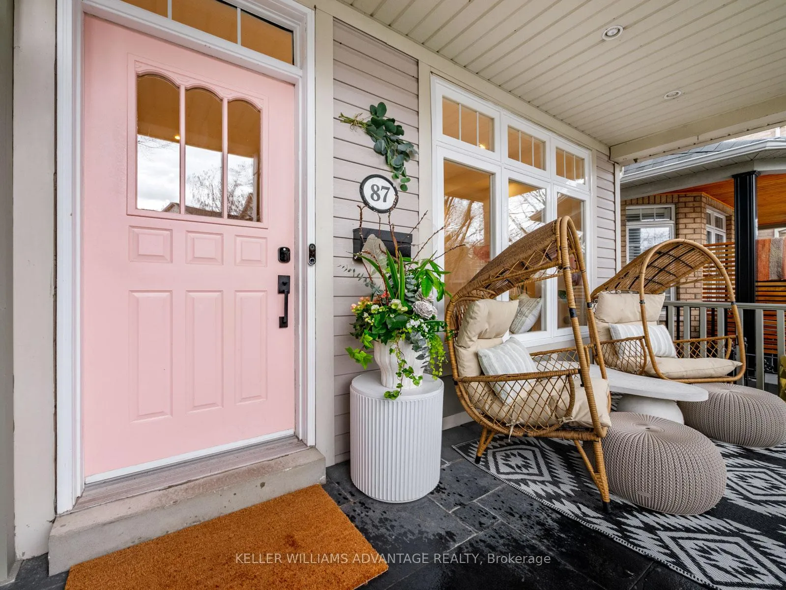 Photo 3 of 87 Boardwalk Drive, Toronto, The Beaches — HOMEH