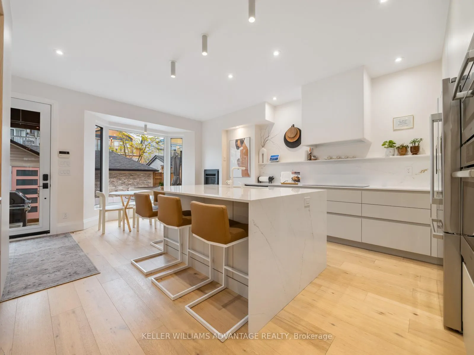 Photo 8 of 87 Boardwalk Drive, Toronto, The Beaches — HOMEH