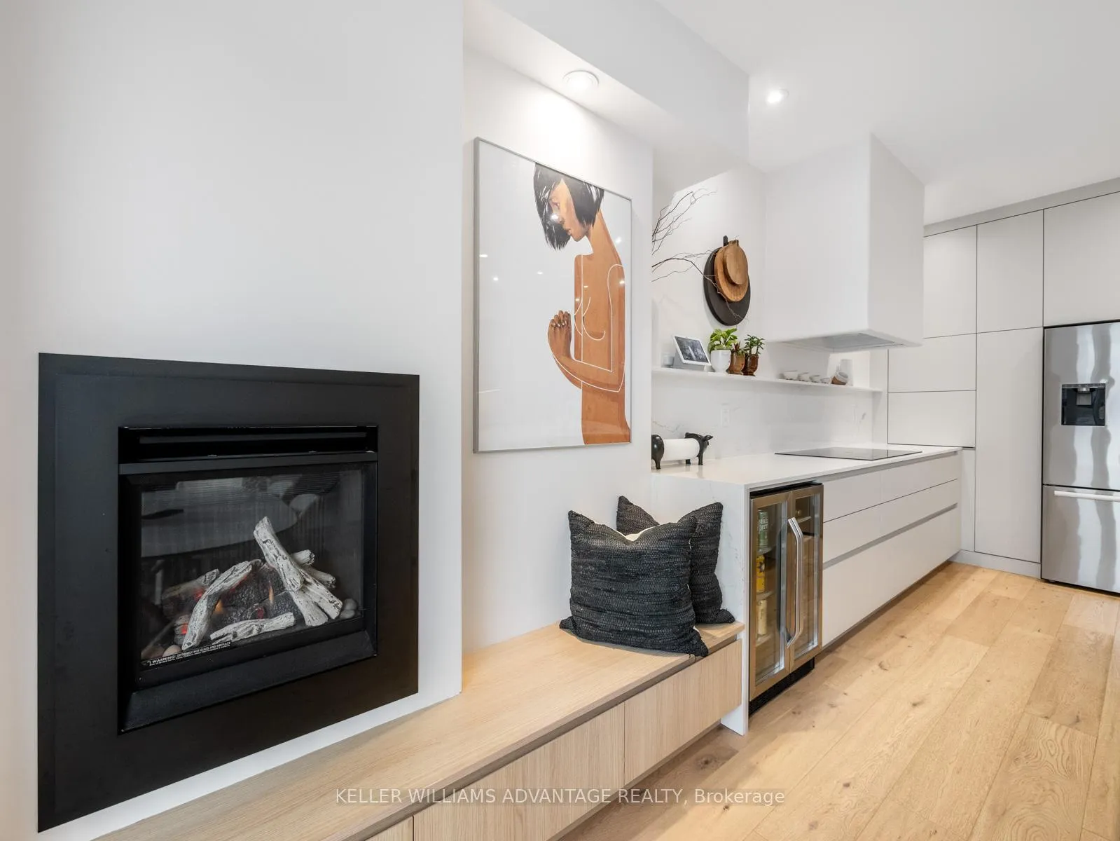 Photo 13 of 87 Boardwalk Drive, Toronto, The Beaches — HOMEH