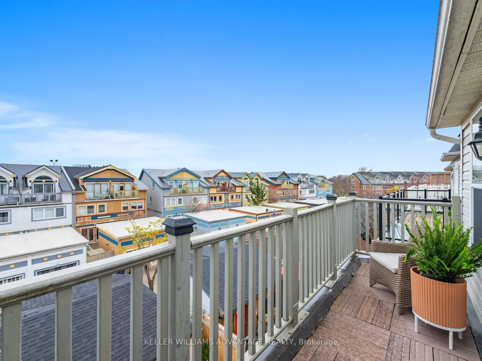 Photo 30 of 87 Boardwalk Drive, Toronto, The Beaches — HOMEH