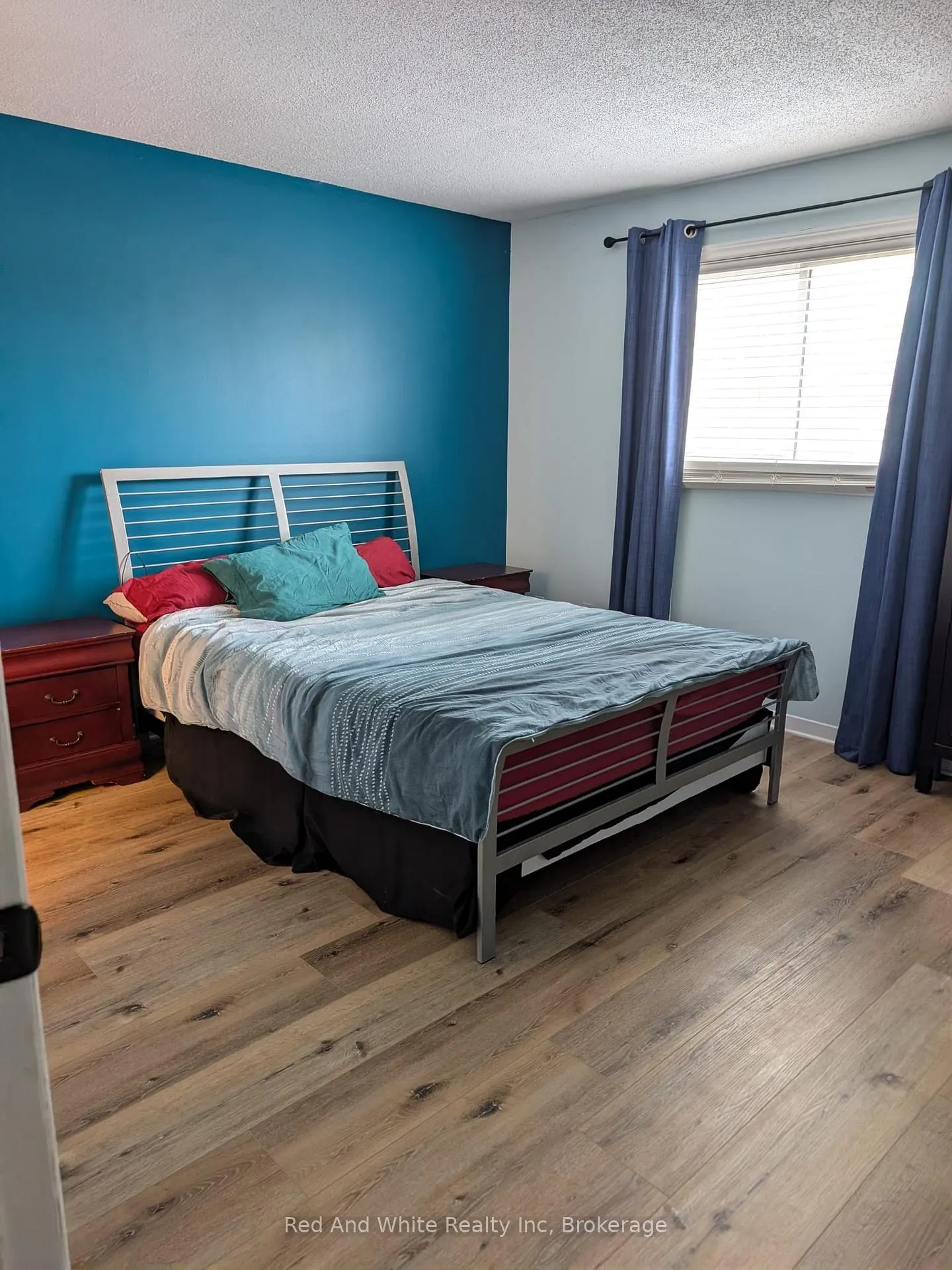 Photo 6 of Unit 4, 1920 Culver Drive, London, East H — HOMEH