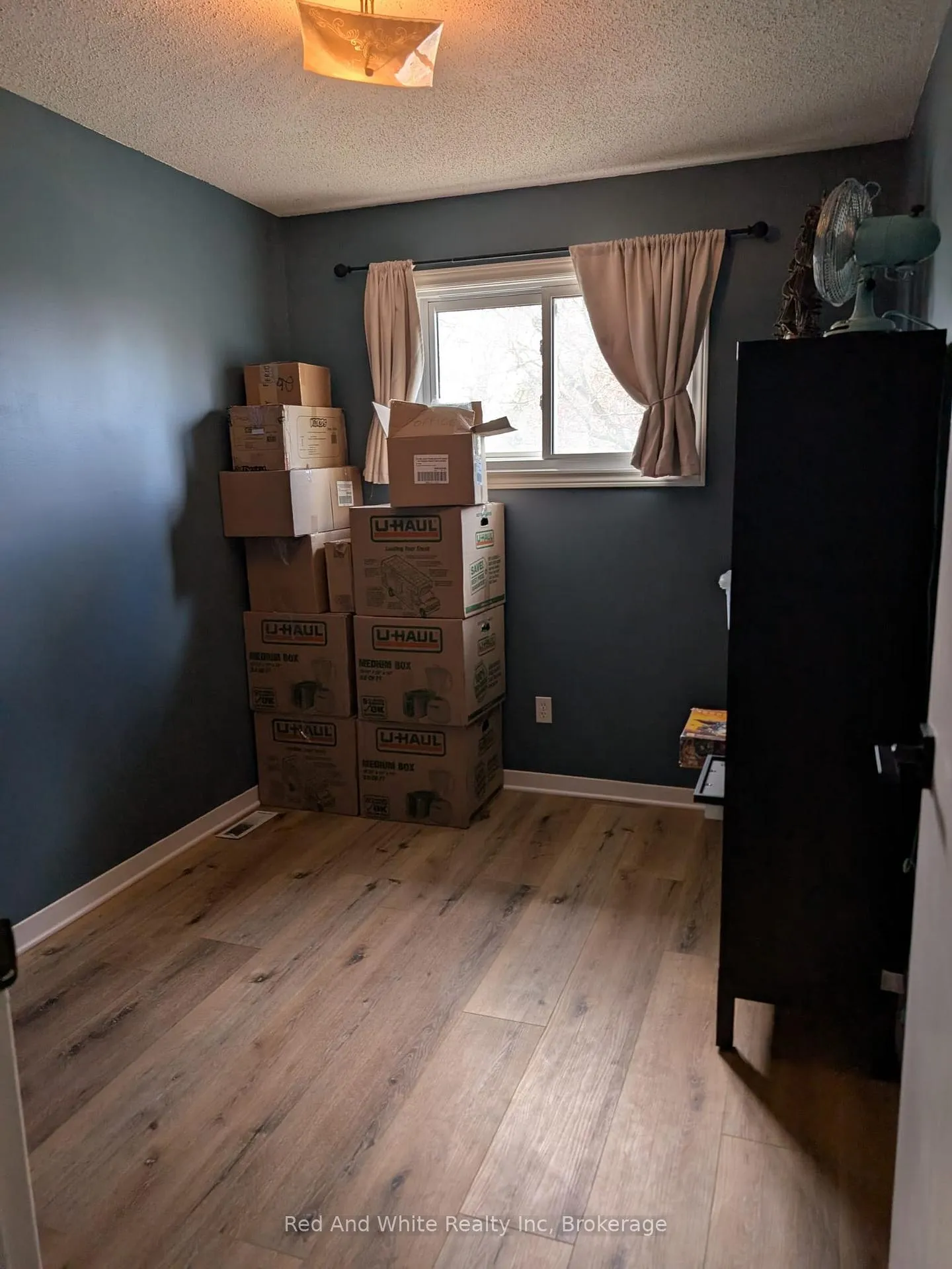Photo 12 of Unit 4, 1920 Culver Drive, London, East H — HOMEH