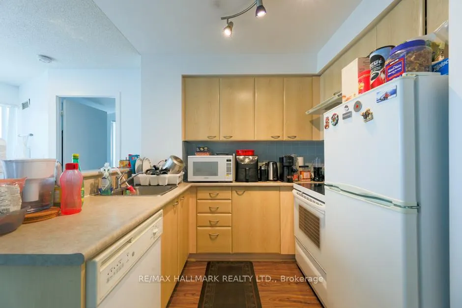 Photo 2 of Unit 911, 36 Lee Centre Drive, Scarborough, Woburn — HOMEH