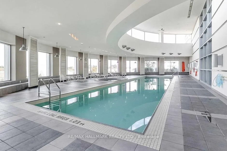 Photo 8 of Unit 911, 36 Lee Centre Drive, Scarborough, Woburn — HOMEH