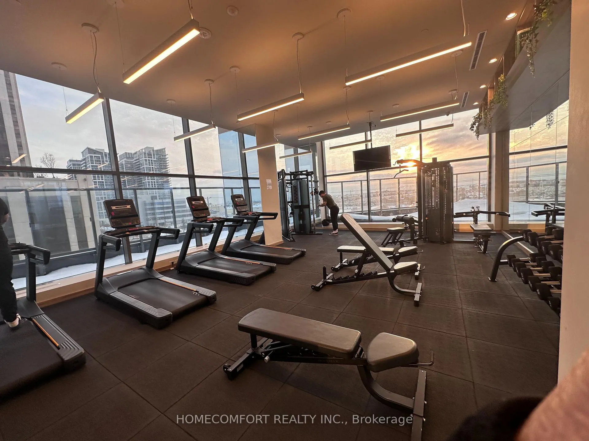 Photo 8 of Unit 1122, 498 caldari Road, Vaughan, Concord — HOMEH