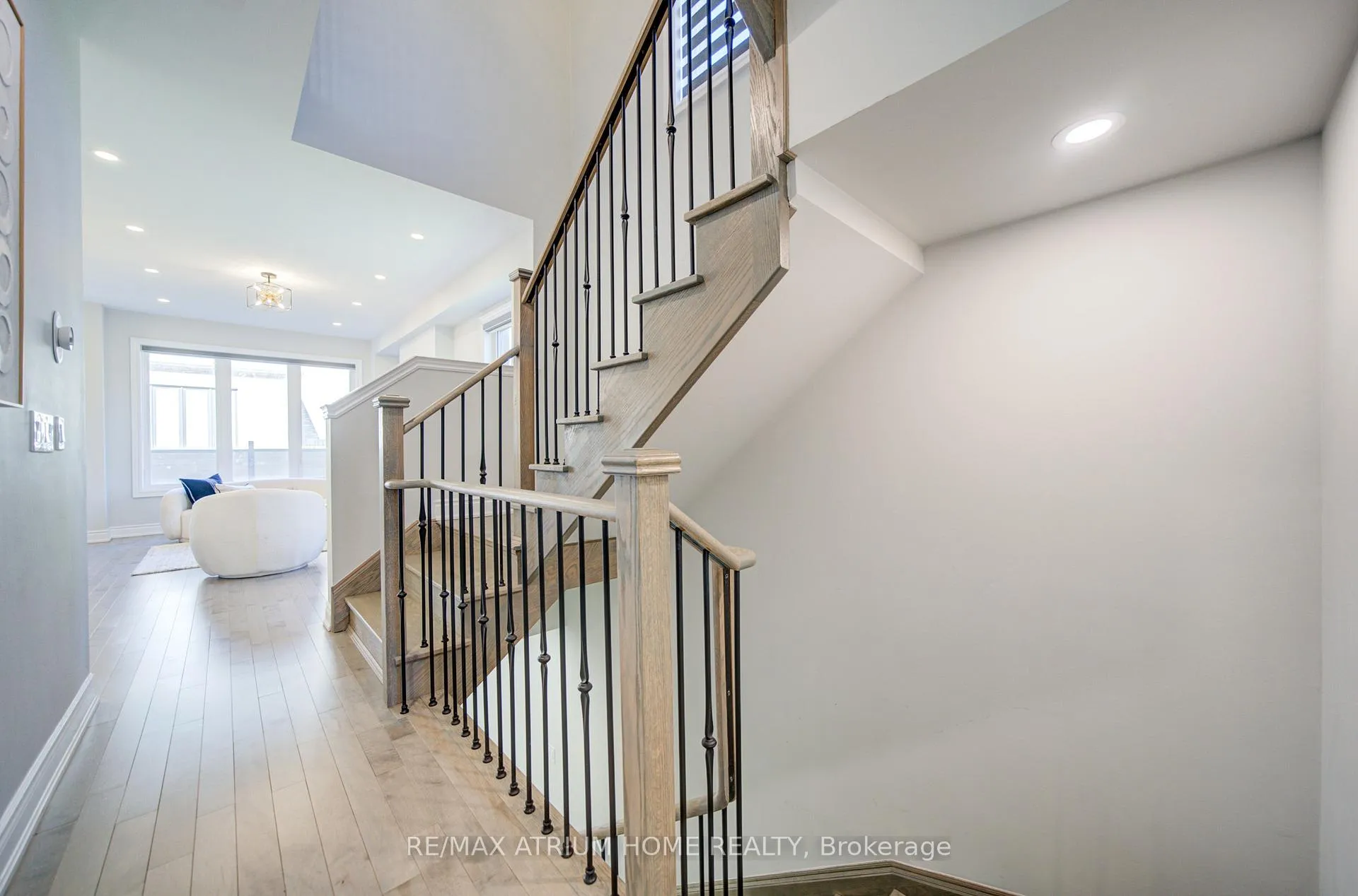 Photo 9 of 3 Jessica Antonella Street E, Markham, Angus Glen — HOMEH