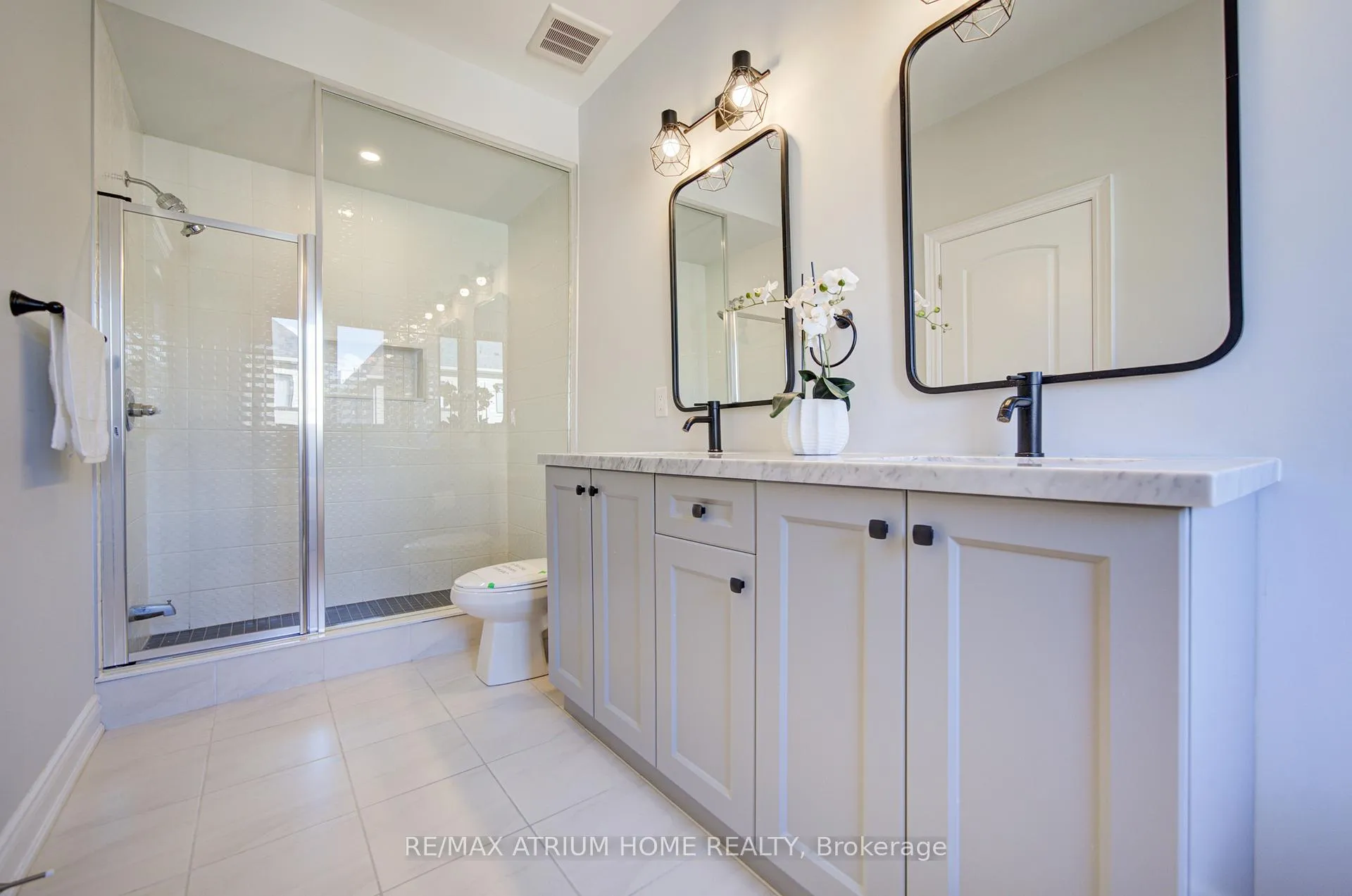 Photo 38 of 3 Jessica Antonella Street E, Markham, Angus Glen — HOMEH