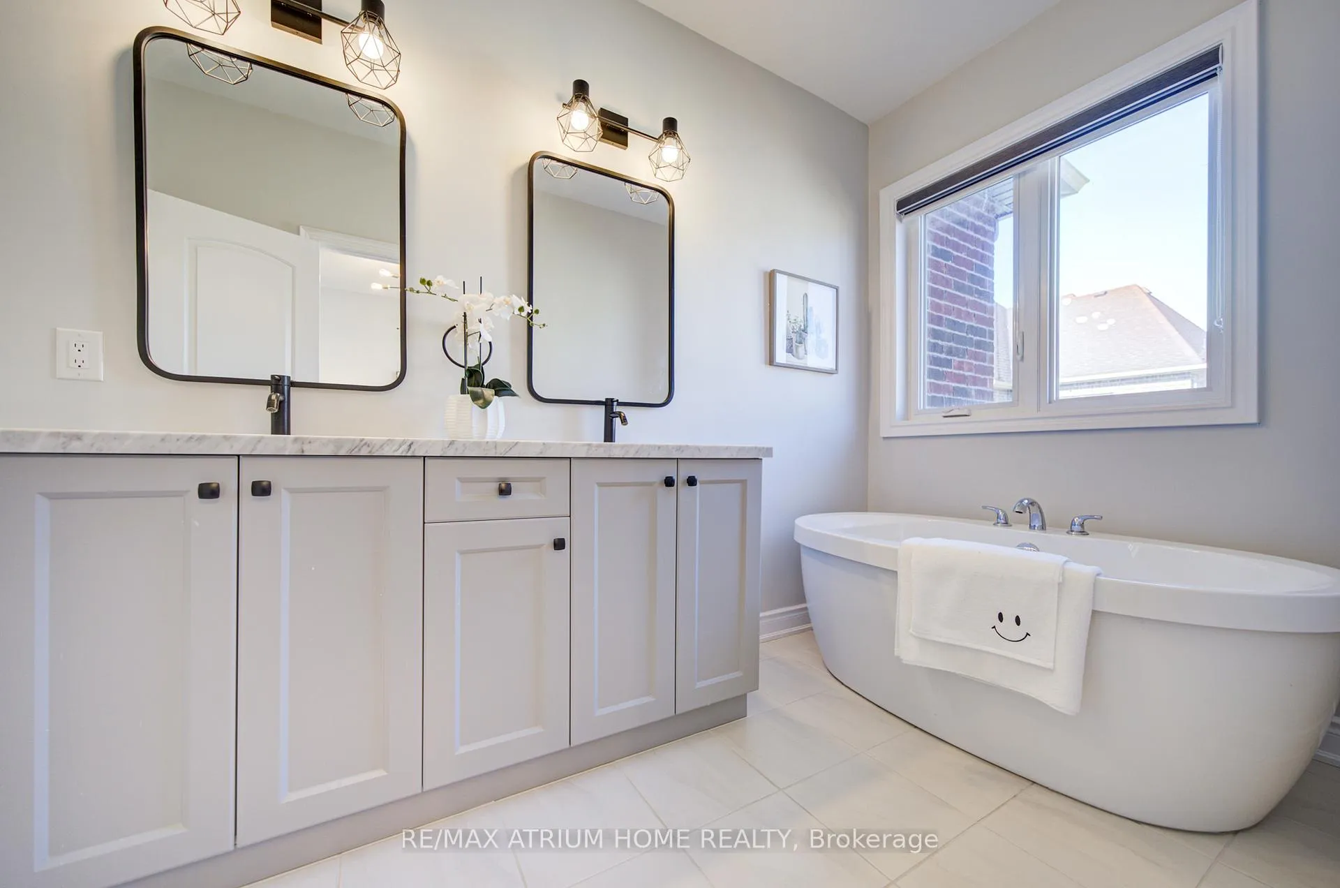 Photo 39 of 3 Jessica Antonella Street E, Markham, Angus Glen — HOMEH