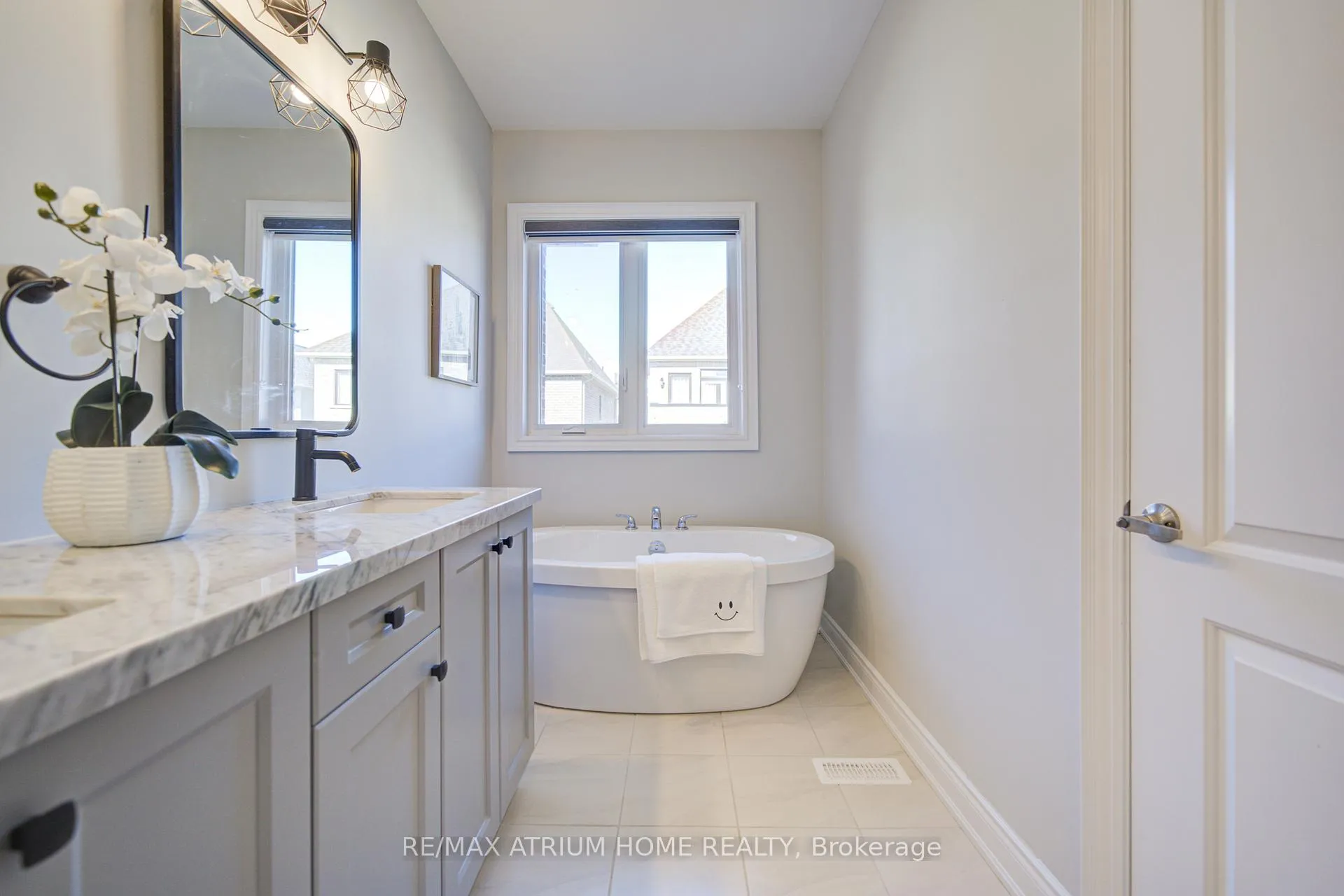 Photo 40 of 3 Jessica Antonella Street E, Markham, Angus Glen — HOMEH