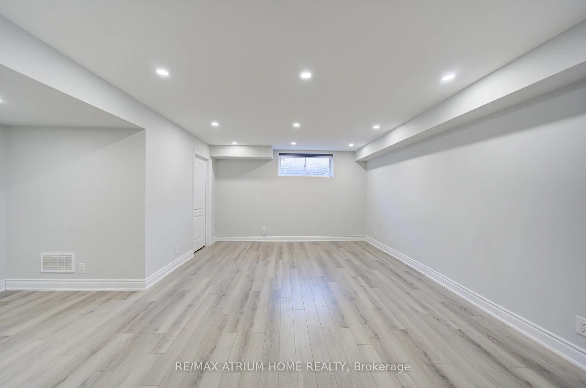 Photo 41 of 3 Jessica Antonella Street E, Markham, Angus Glen — HOMEH