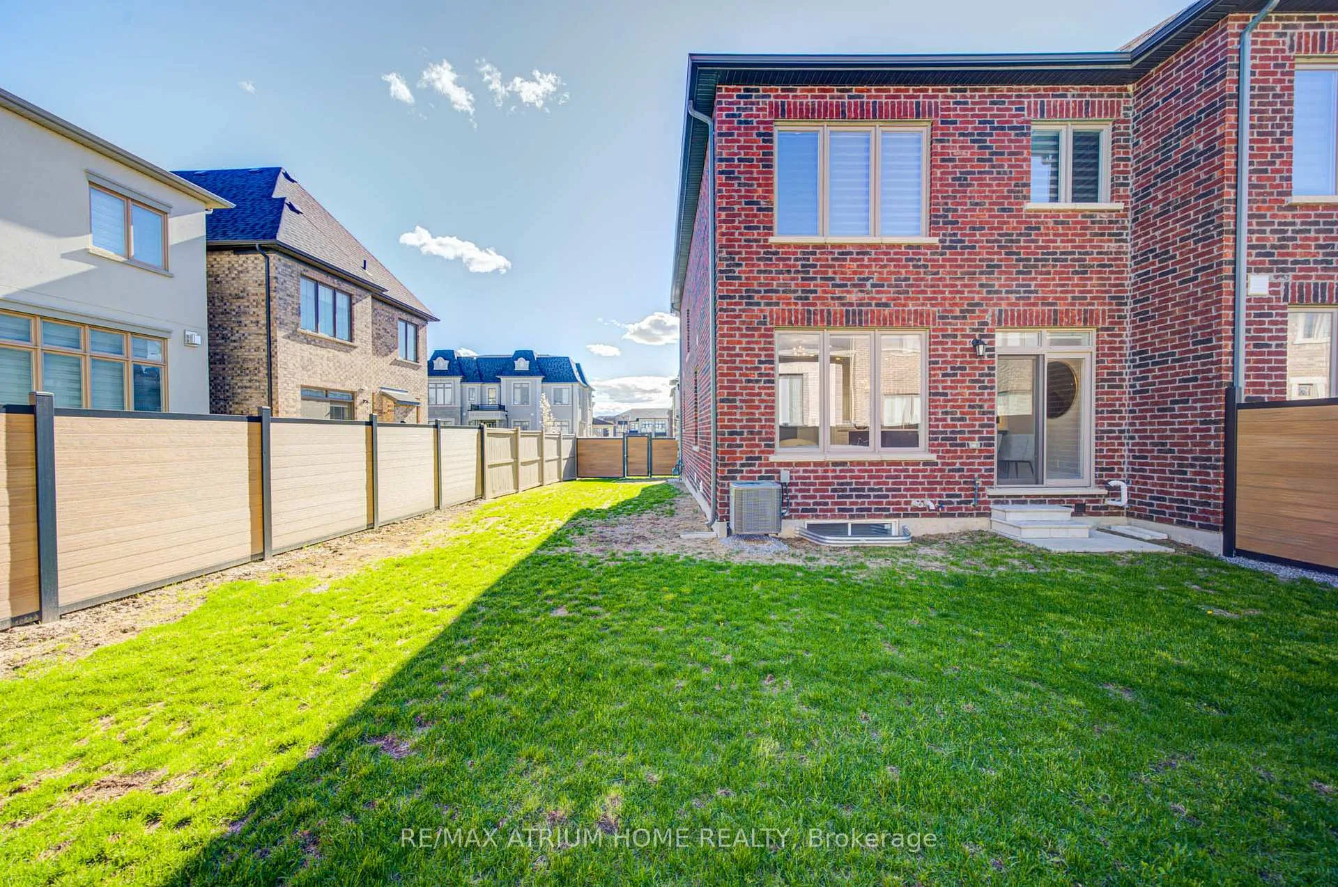 Photo 48 of 3 Jessica Antonella Street E, Markham, Angus Glen — HOMEH