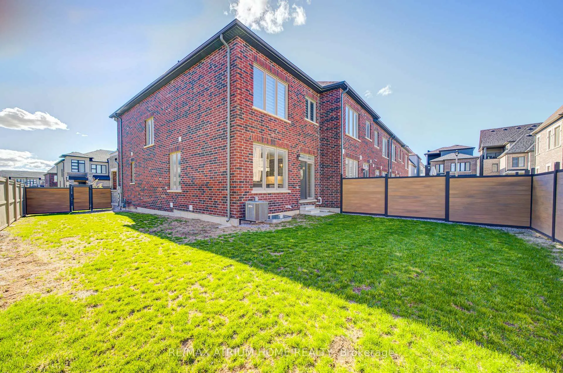 Photo 49 of 3 Jessica Antonella Street E, Markham, Angus Glen — HOMEH