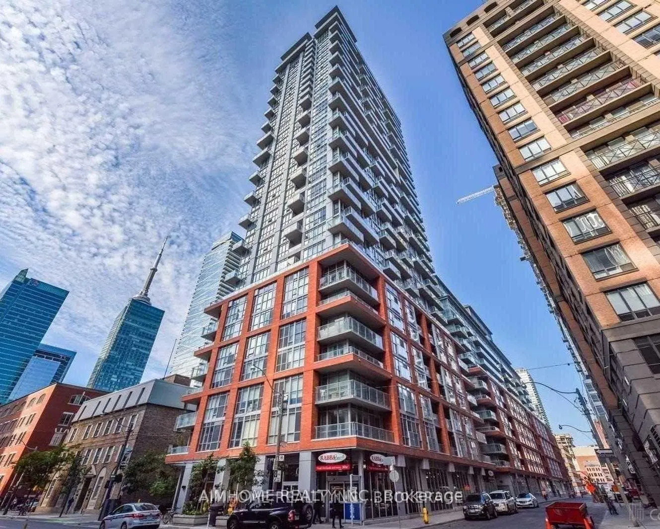 Photo 4 of Unit 2802, 126 Simcoe Street, Toronto, Waterfront Communities — HOMEH
