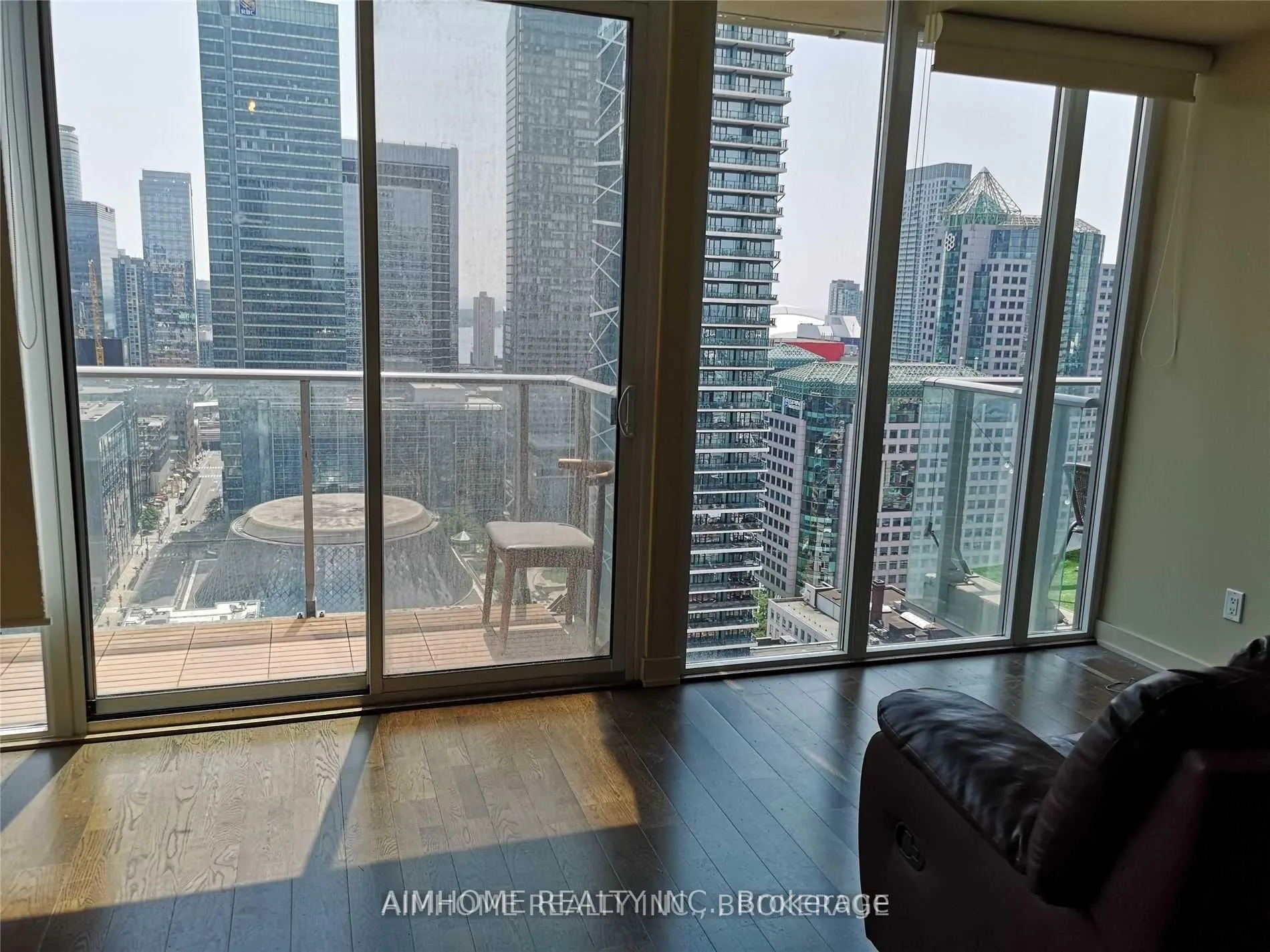 Photo 10 of Unit 2802, 126 Simcoe Street, Toronto, Waterfront Communities — HOMEH