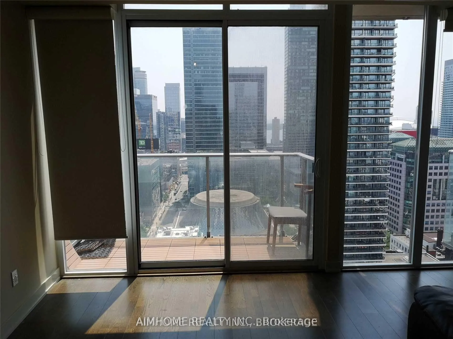 Photo 11 of Unit 2802, 126 Simcoe Street, Toronto, Waterfront Communities — HOMEH