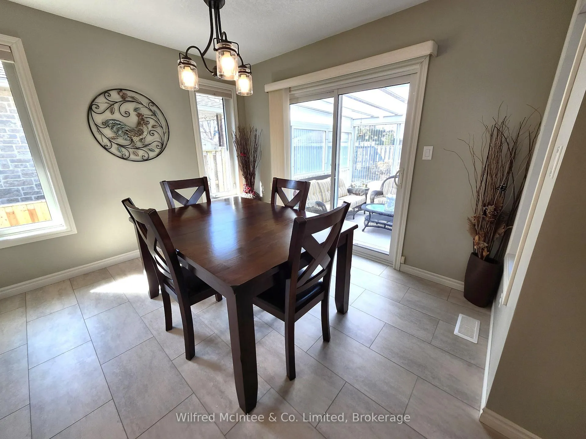 Photo 5 of 230 4TH Street Crescent, Hanover — HOMEH