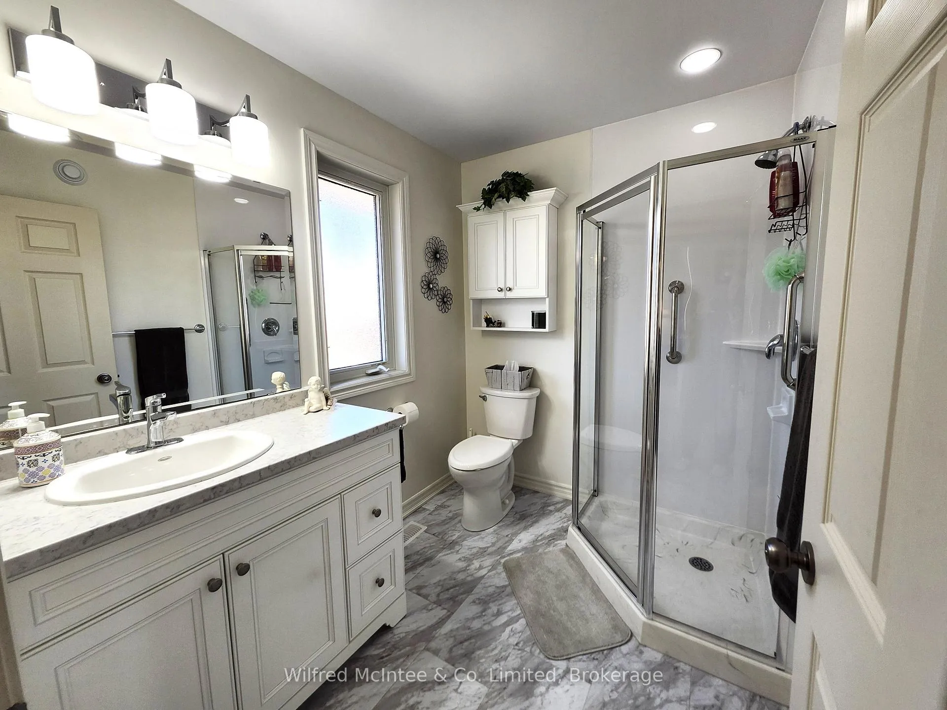 Photo 13 of 230 4TH Street Crescent, Hanover — HOMEH