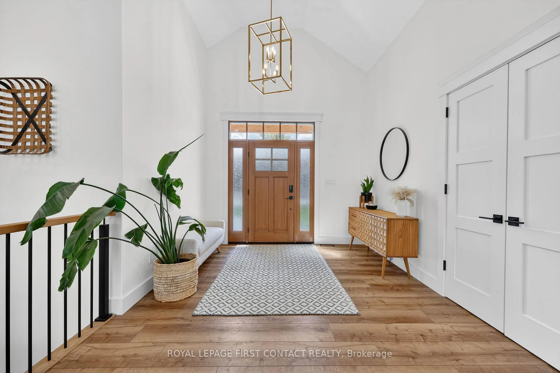 Photo 5 of 144 Arlynn Crescent, Penetanguishene — HOMEH