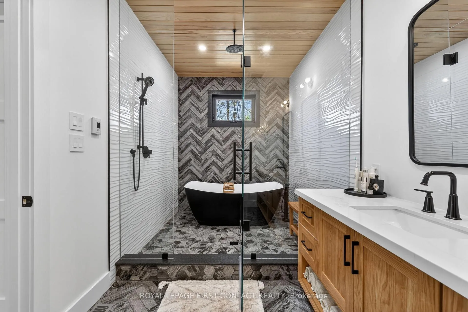 Photo 23 of 144 Arlynn Crescent, Penetanguishene — HOMEH