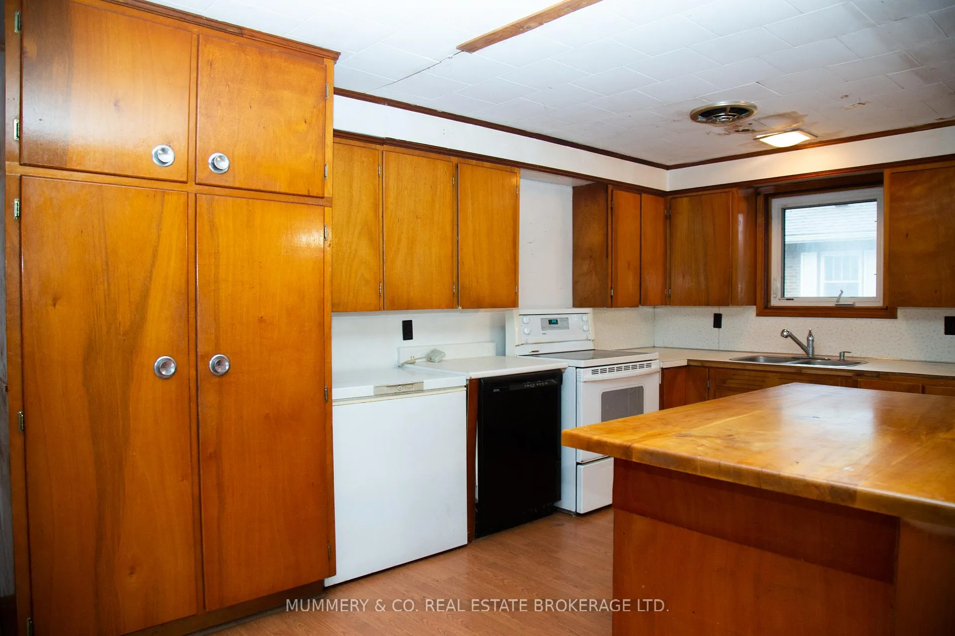 Photo 12 of 634 St Andrew Street, Norfolk, Port Dover — HOMEH