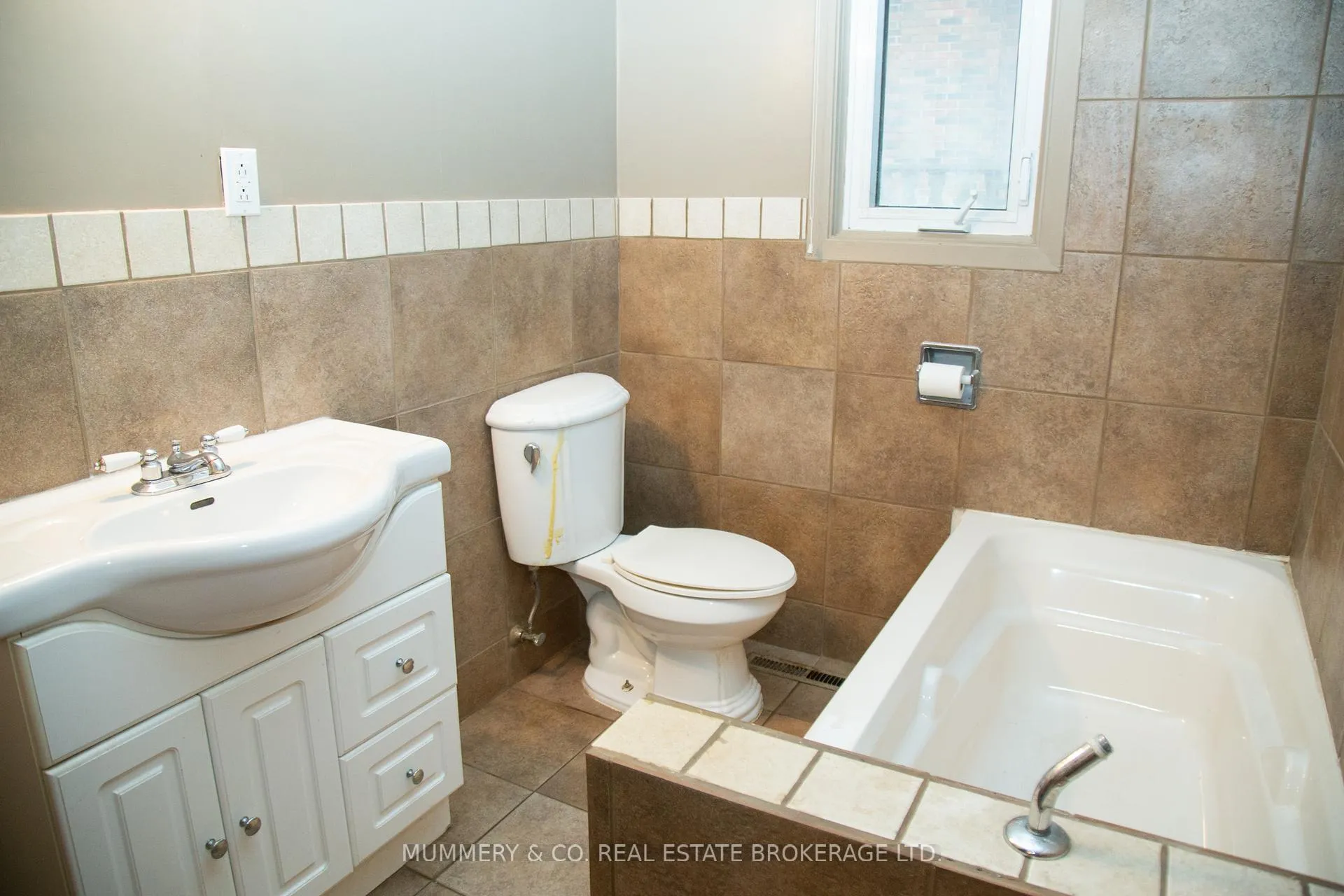 Photo 27 of 634 St Andrew Street, Norfolk, Port Dover — HOMEH