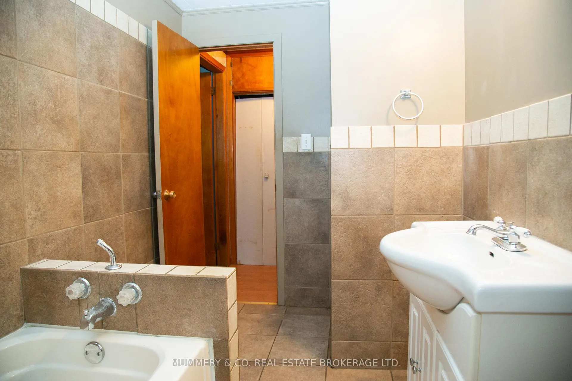 Photo 28 of 634 St Andrew Street, Norfolk, Port Dover — HOMEH