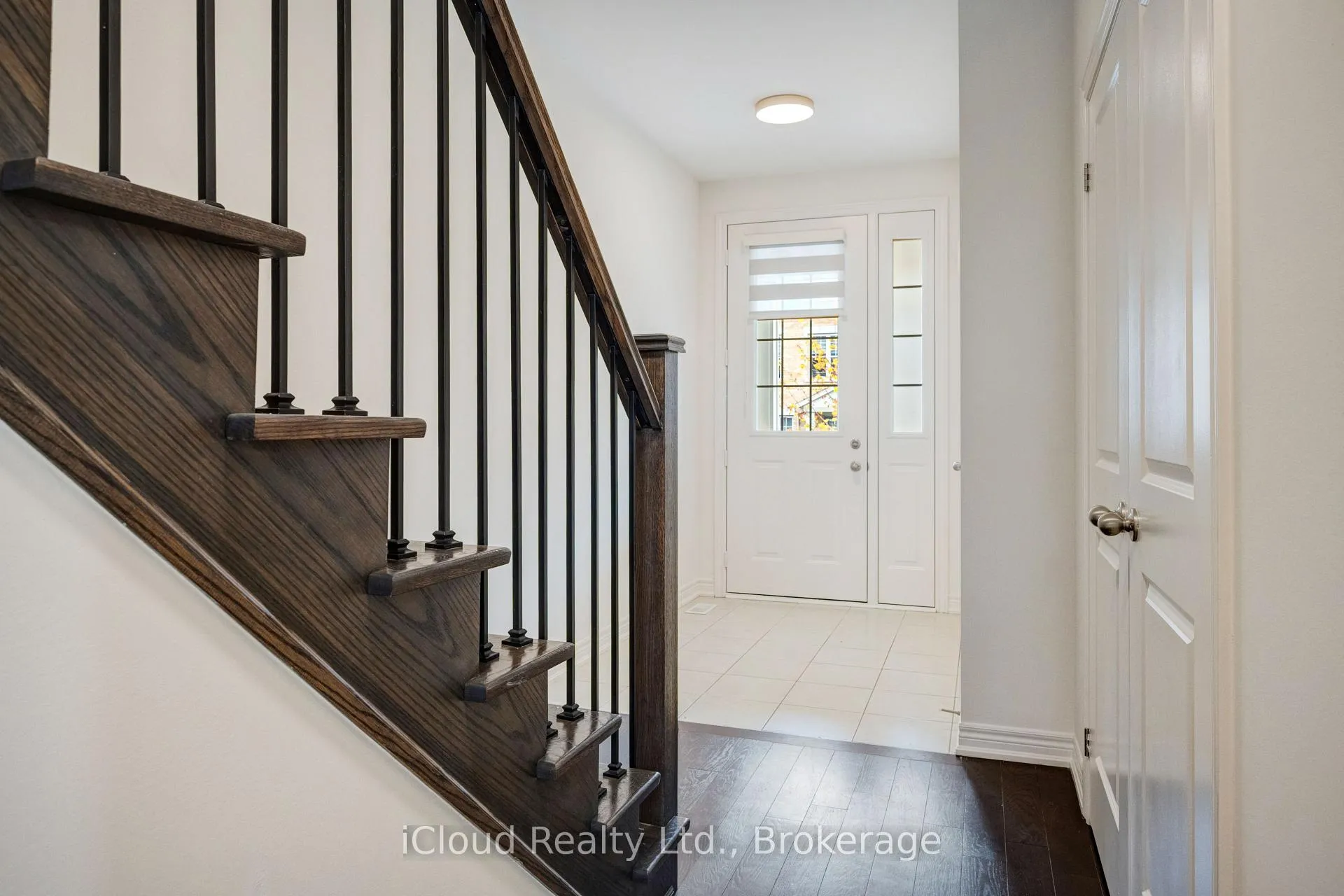 Photo 5 of 40 Fresnel Road, Brampton, Northwest Brampton — HOMEH