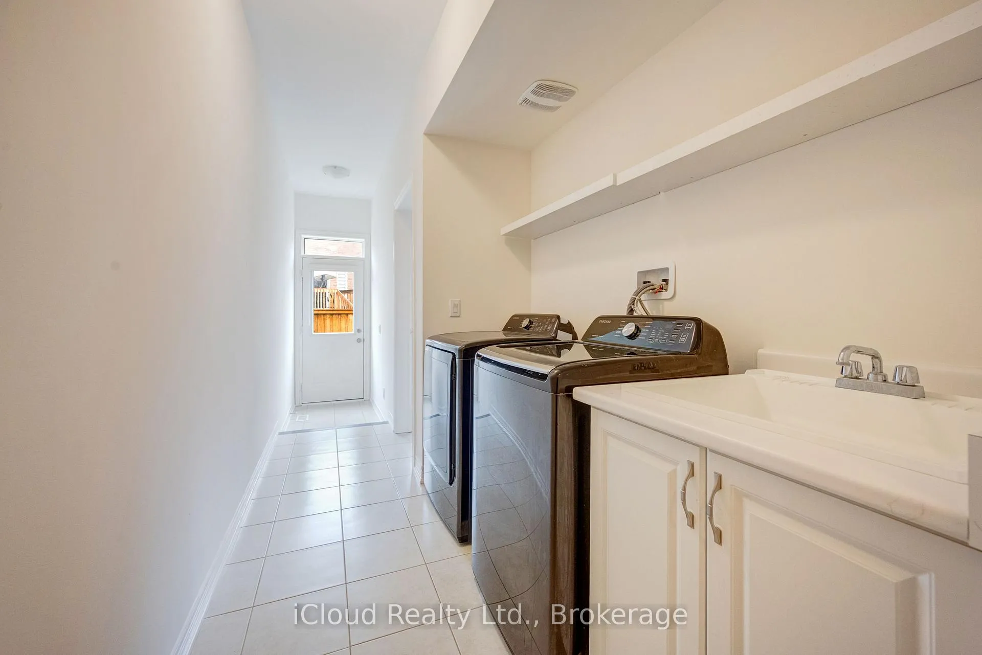 Photo 22 of 40 Fresnel Road, Brampton, Northwest Brampton — HOMEH