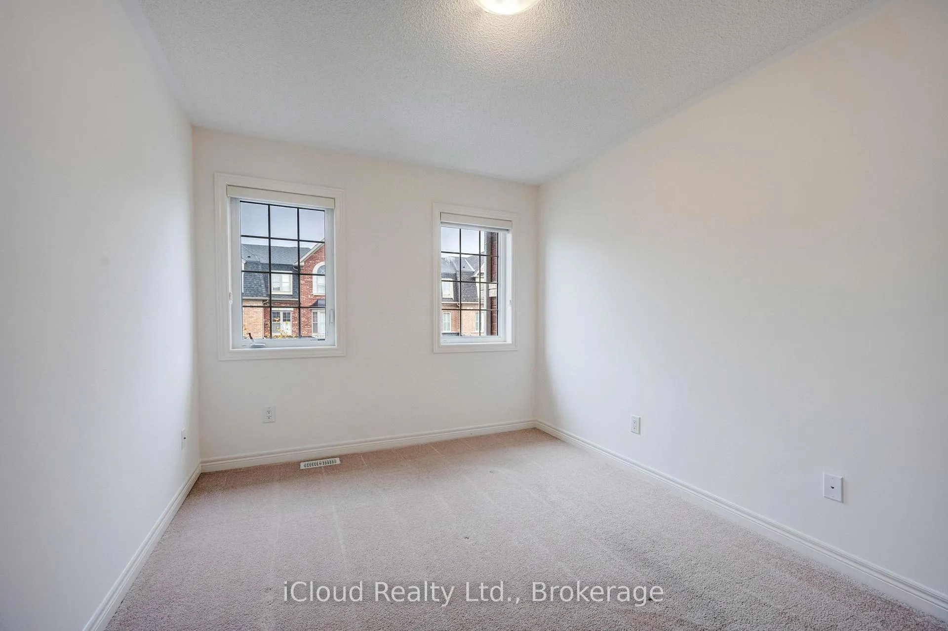 Photo 35 of 40 Fresnel Road, Brampton, Northwest Brampton — HOMEH