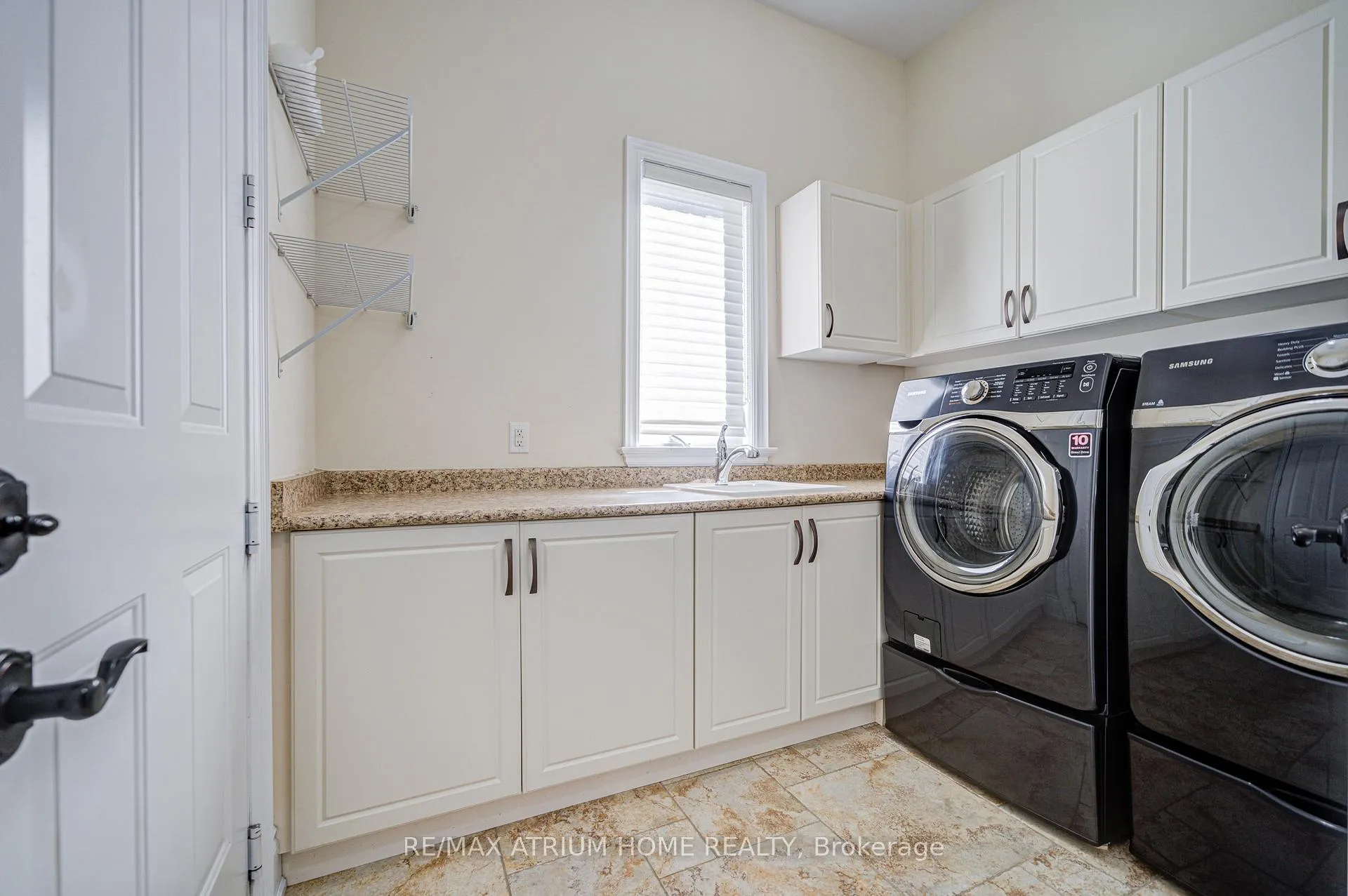 Photo 17 of 9 Berkshire Crescent, Markham, Angus Glen — HOMEH