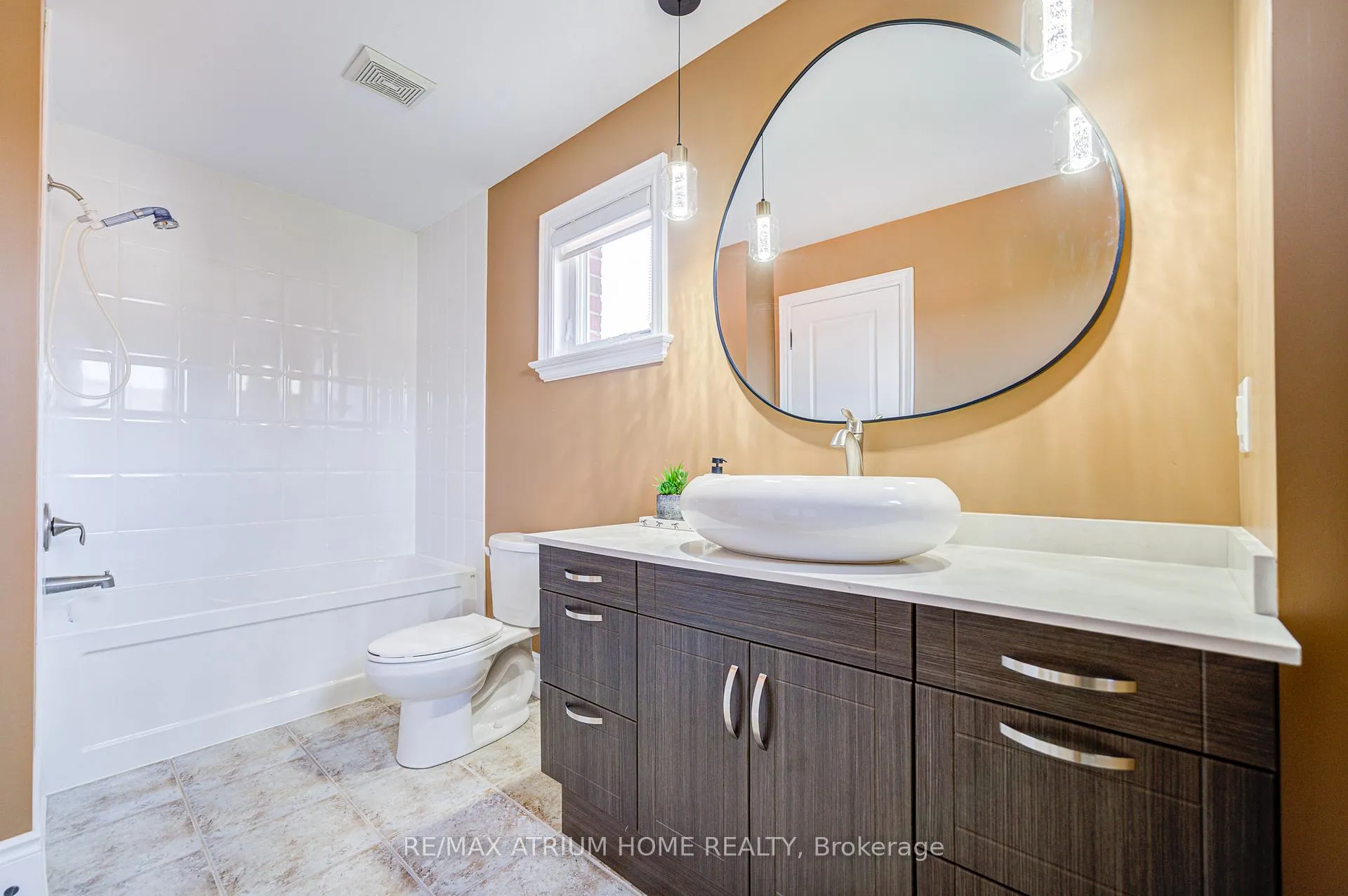 Photo 37 of 9 Berkshire Crescent, Markham, Angus Glen — HOMEH