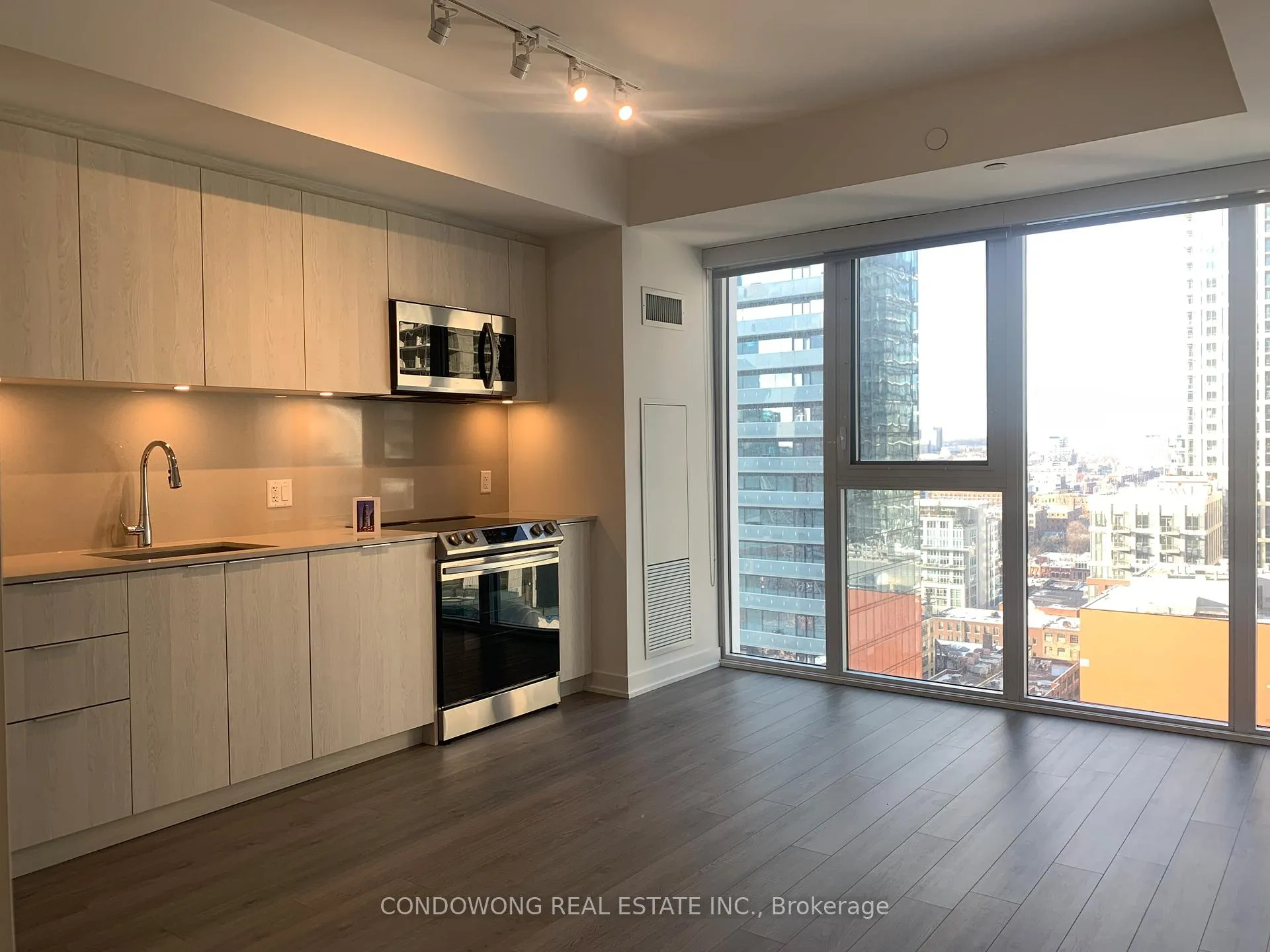 Photo 1 of Unit 2001, 357 King Street W, Toronto, Waterfront Communities — HOMEH