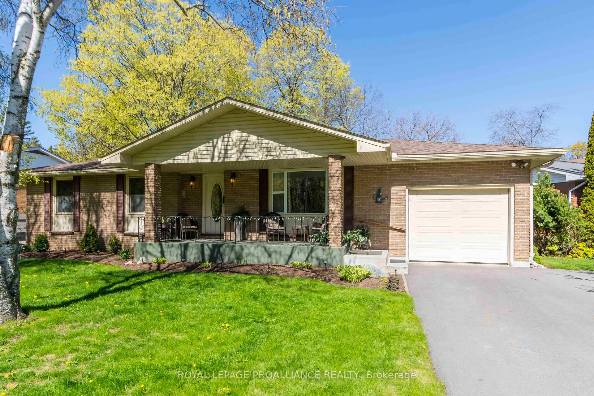 Photo 1 of 5 Parkside Drive, Quinte West, Trenton Ward — HOMEH