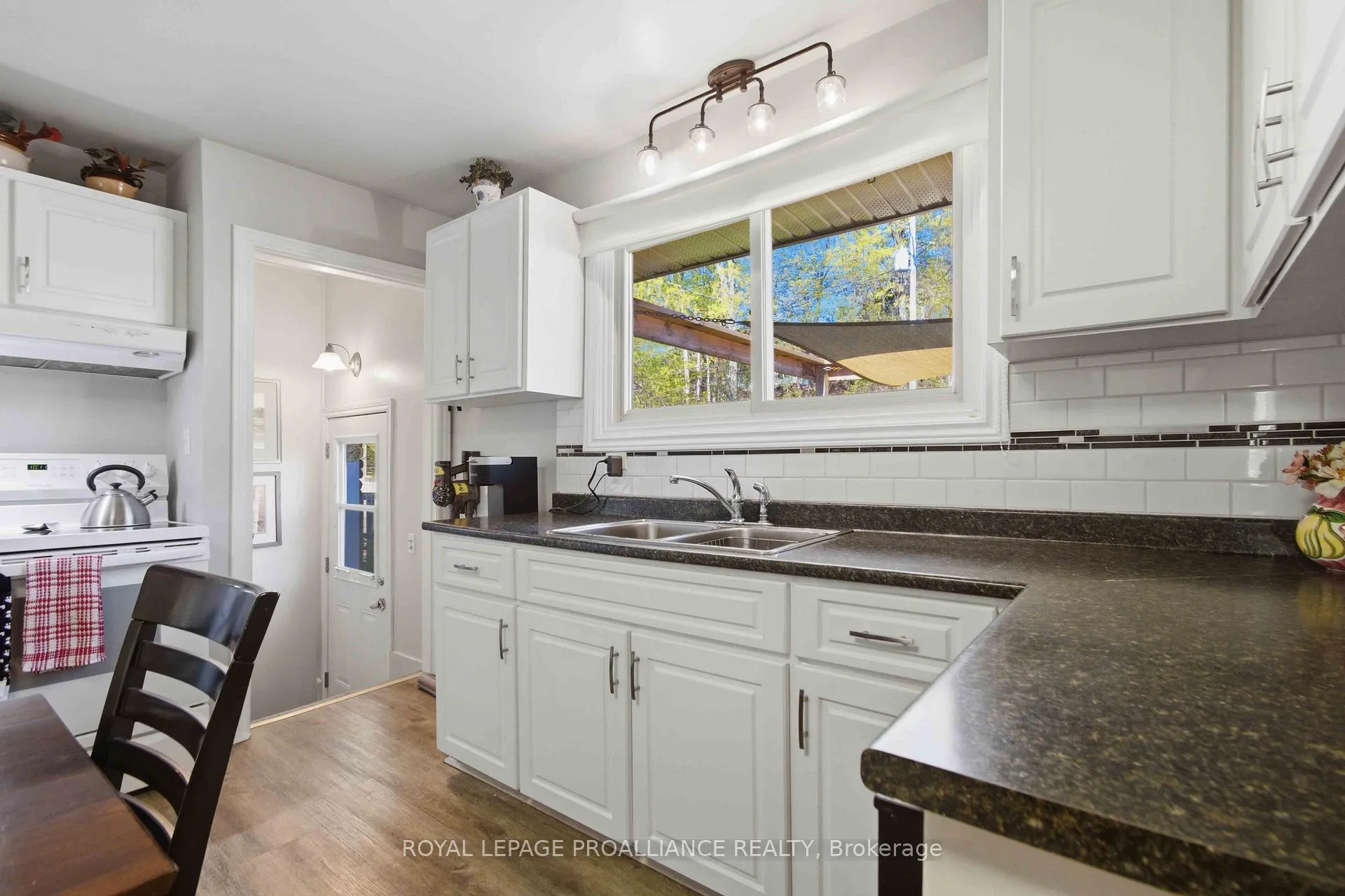 Photo 14 of 5 Parkside Drive, Quinte West, Trenton Ward — HOMEH