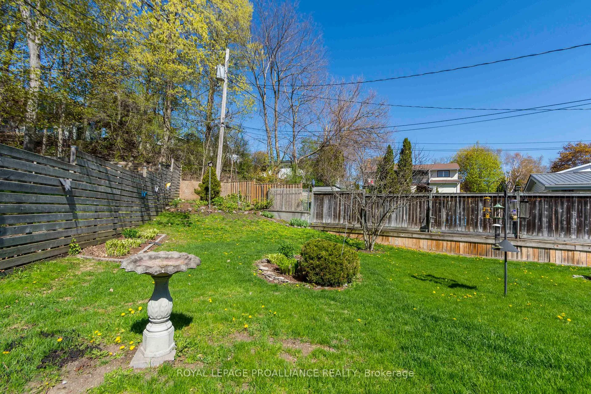 Photo 35 of 5 Parkside Drive, Quinte West, Trenton Ward — HOMEH