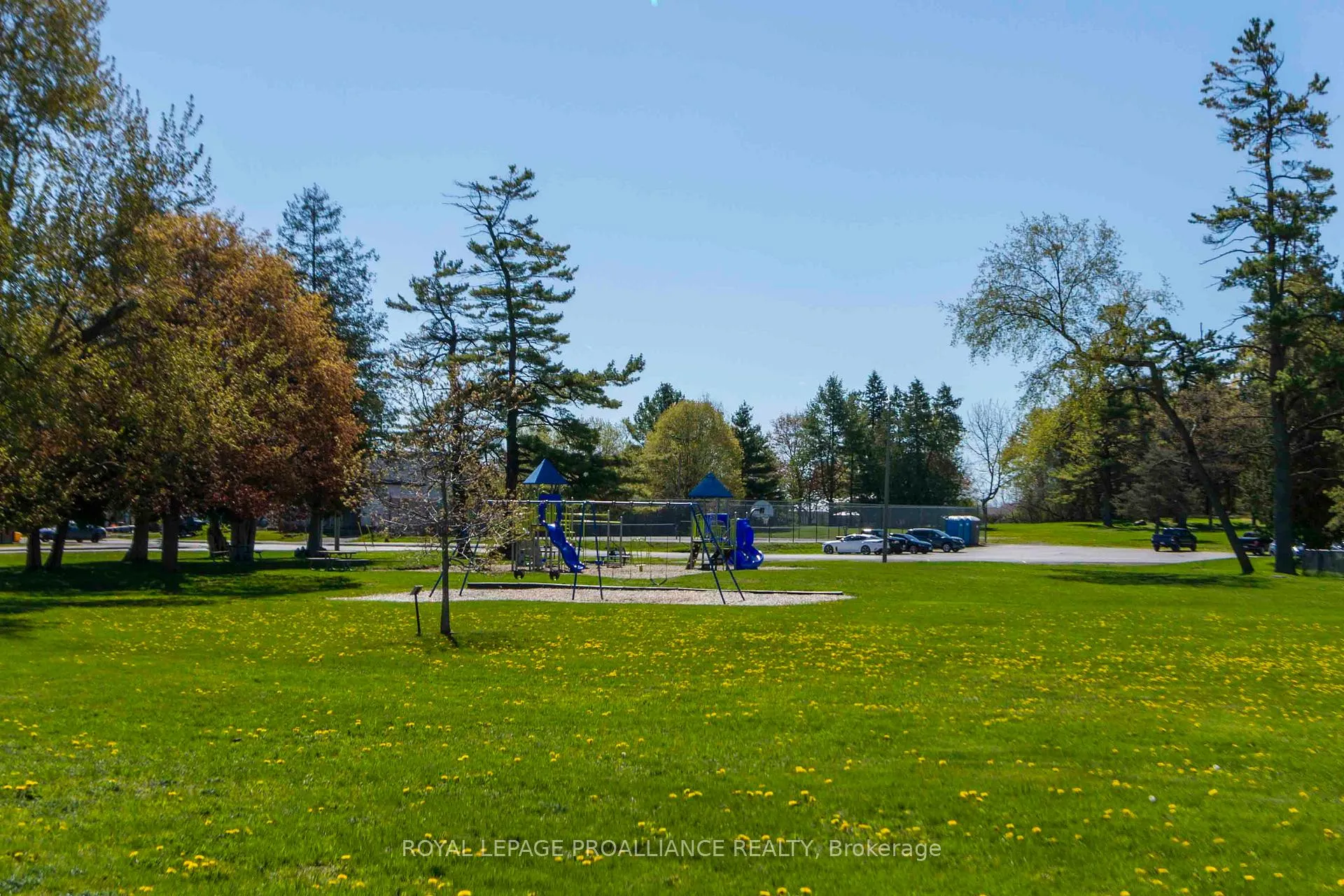 Photo 38 of 5 Parkside Drive, Quinte West, Trenton Ward — HOMEH