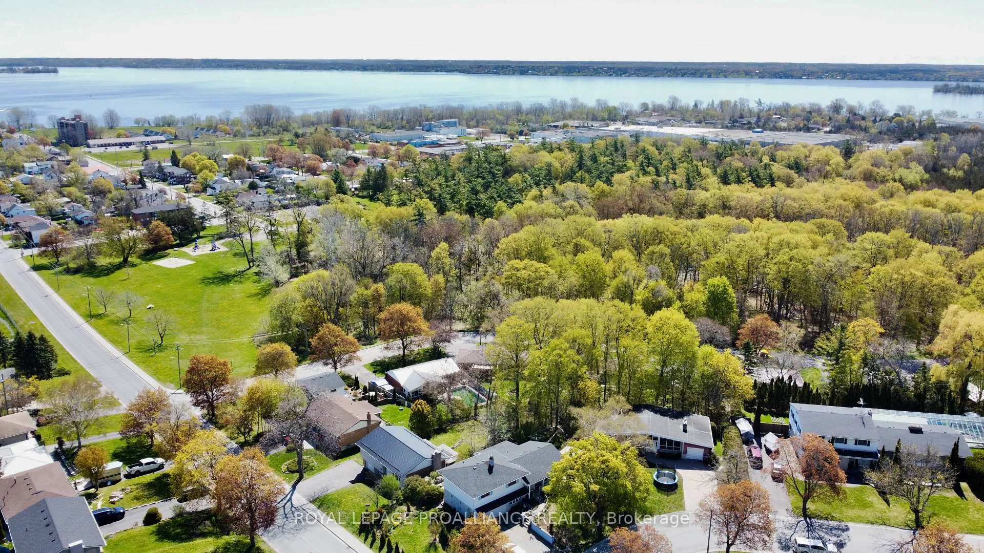Photo 41 of 5 Parkside Drive, Quinte West, Trenton Ward — HOMEH