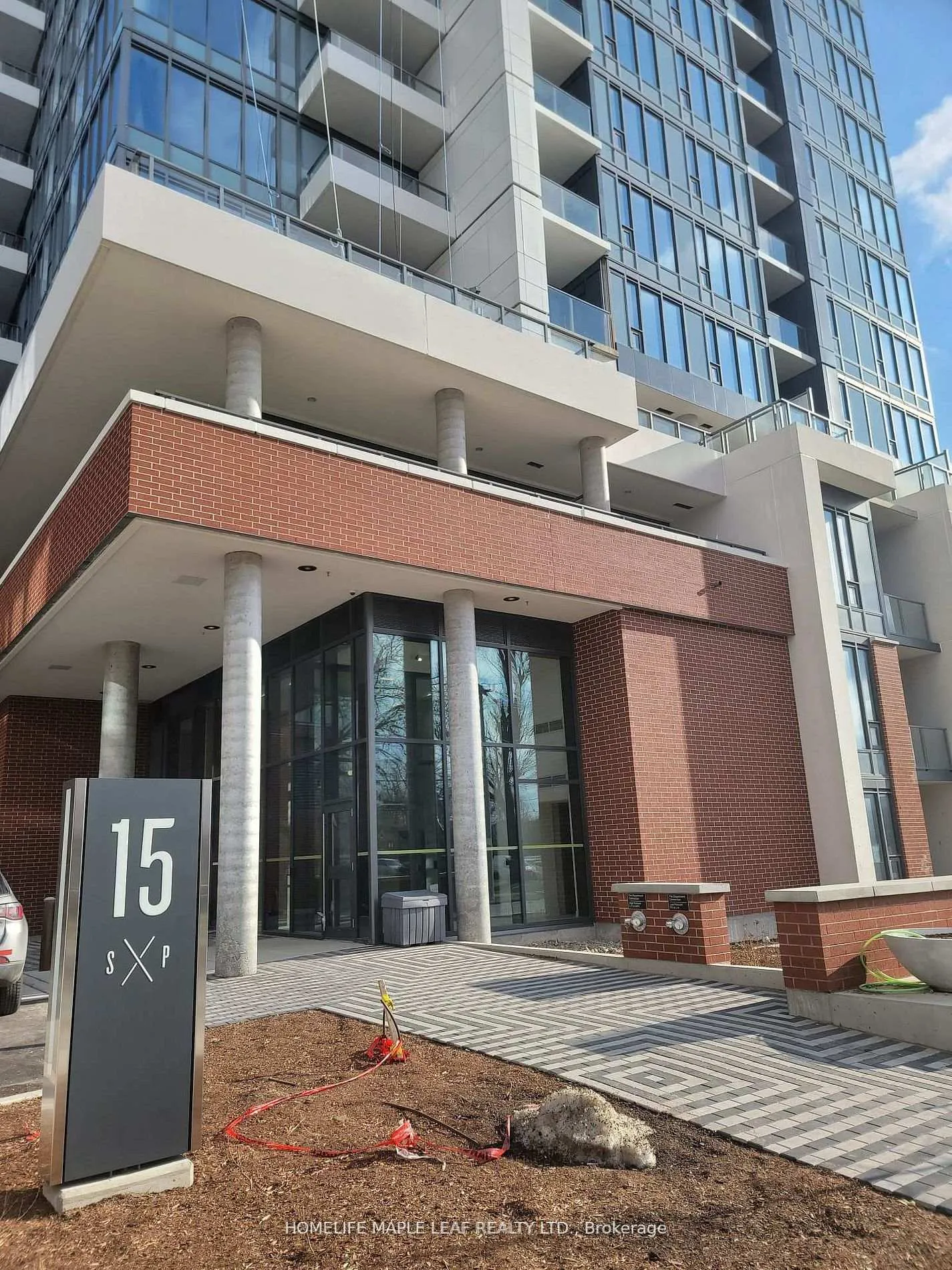 Photo 3 of Unit 712, 15 Wellington Street S, Kitchener — HOMEH