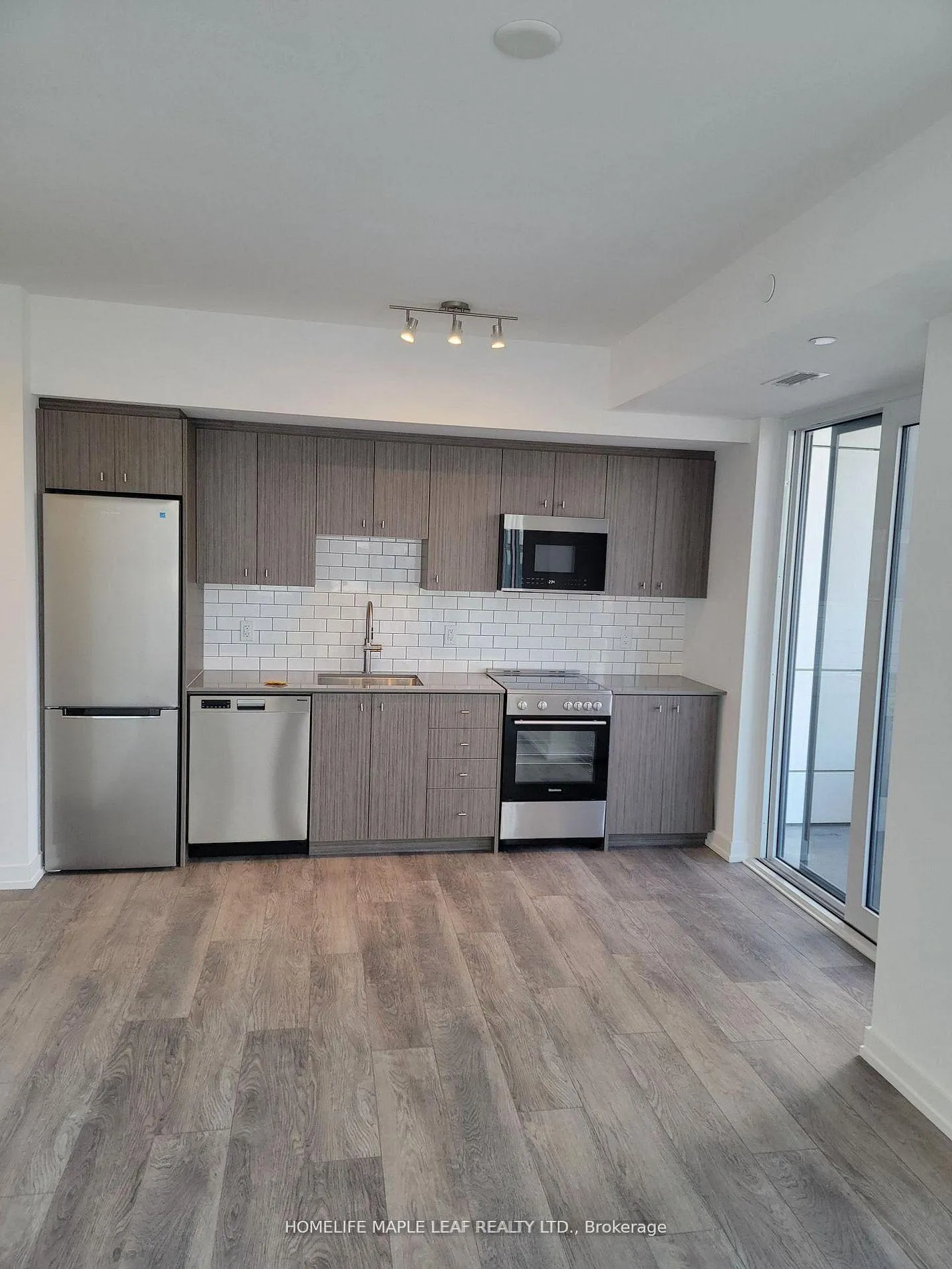 Photo 13 of Unit 712, 15 Wellington Street S, Kitchener — HOMEH