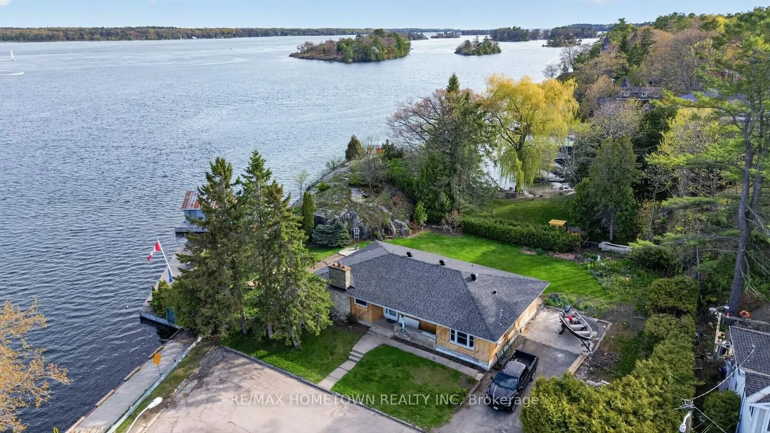 Photo 7 of 14 Thomas Street, Brockville — HOMEH
