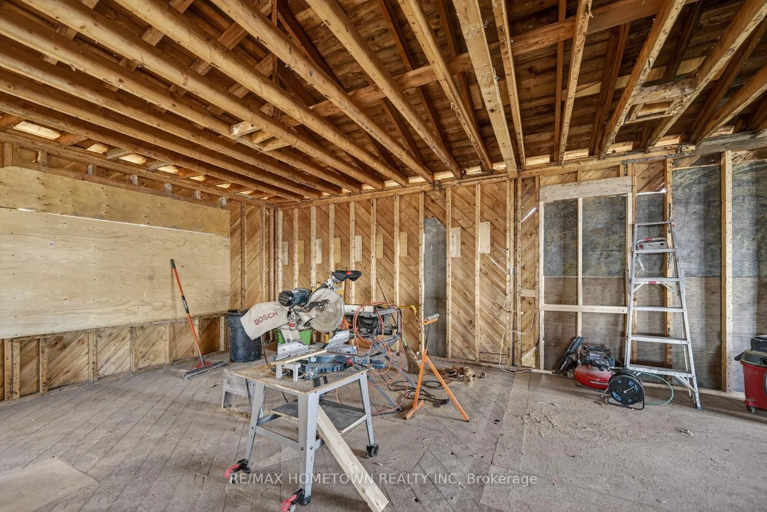 Photo 25 of 14 Thomas Street, Brockville — HOMEH