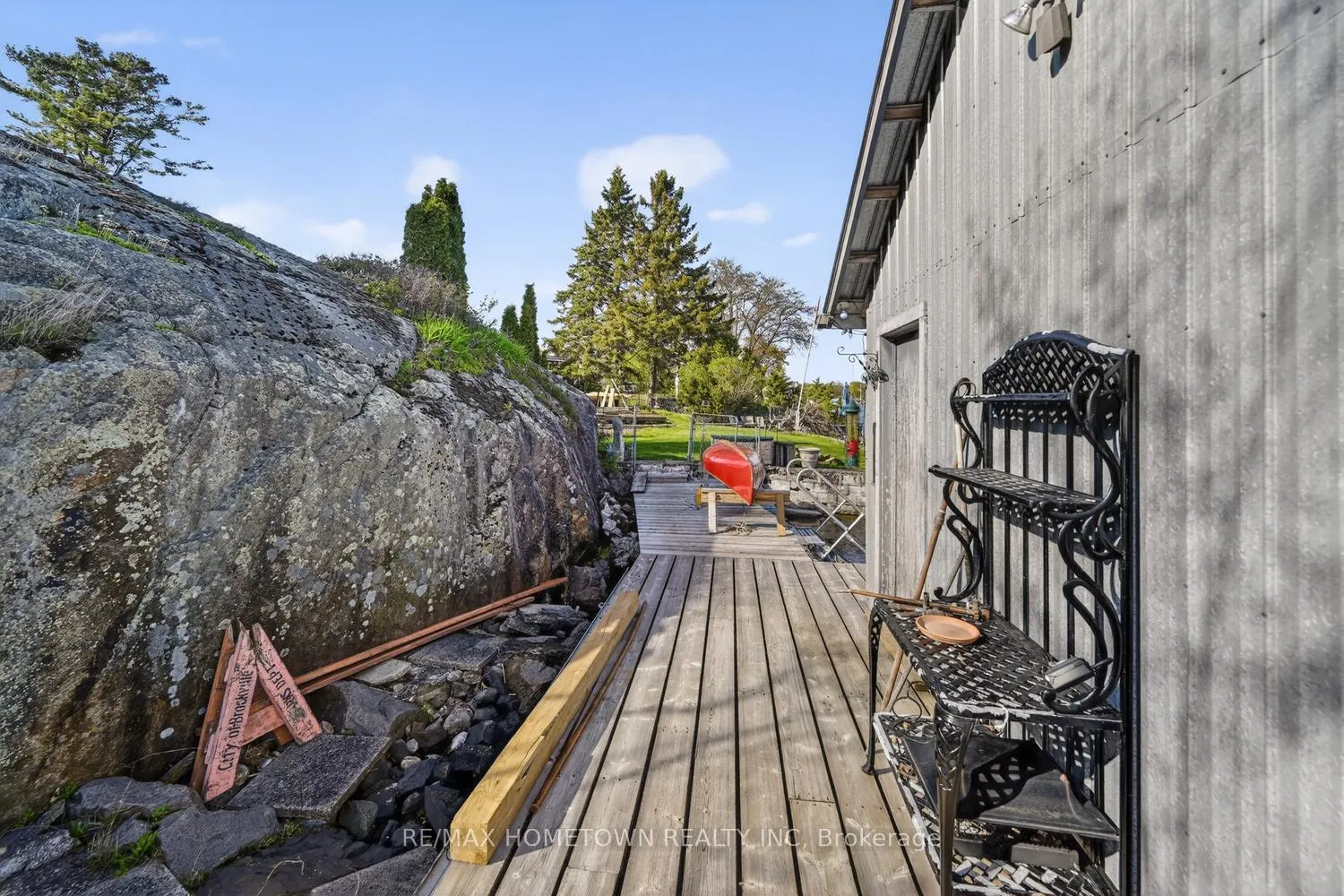 Photo 33 of 14 Thomas Street, Brockville — HOMEH